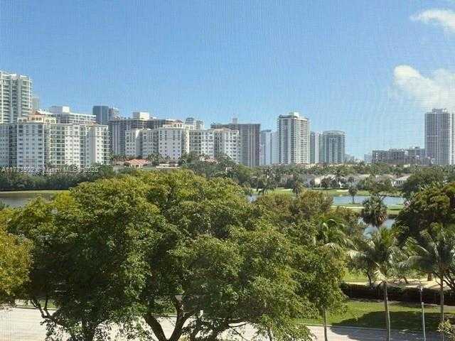 Small Image of 3475 NORTH COUNTRY CLUB DR #609, Aventura Number 13