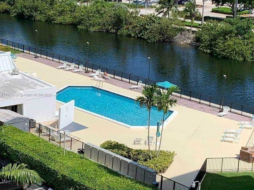 Small Image of 3475 NORTH COUNTRY CLUB DR #609, Aventura Number 19