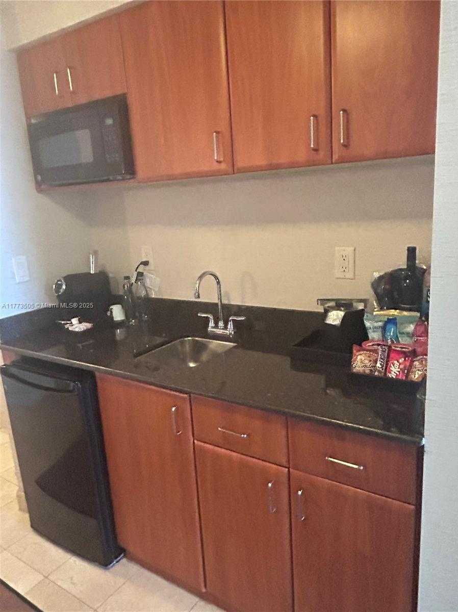 Small Image of 18001 COLLINS AVE #2206, Sunny Isles Beach Number 12