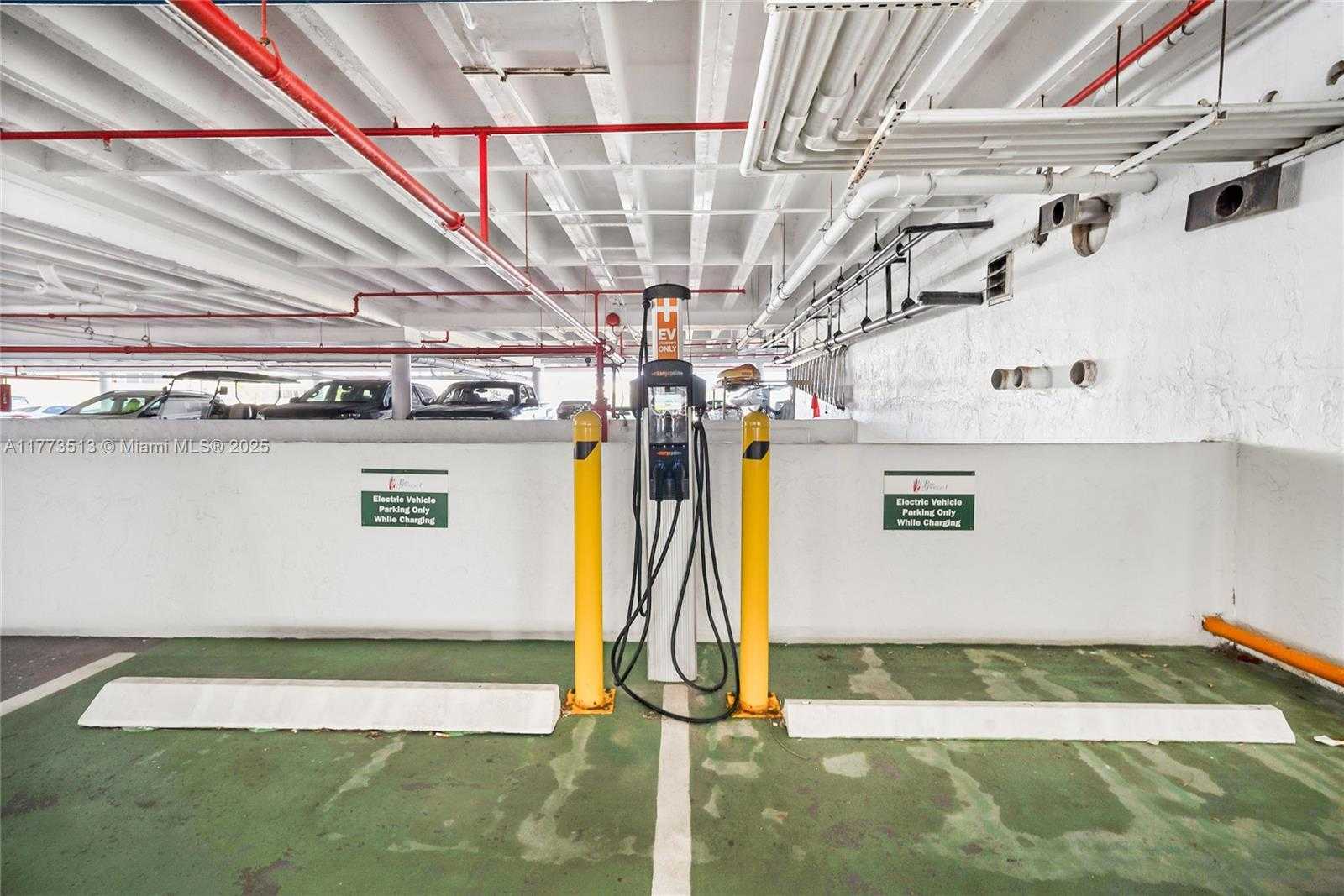 Small Image of 2100 SOUTH OCEAN LN #805, Fort Lauderdale Number 33