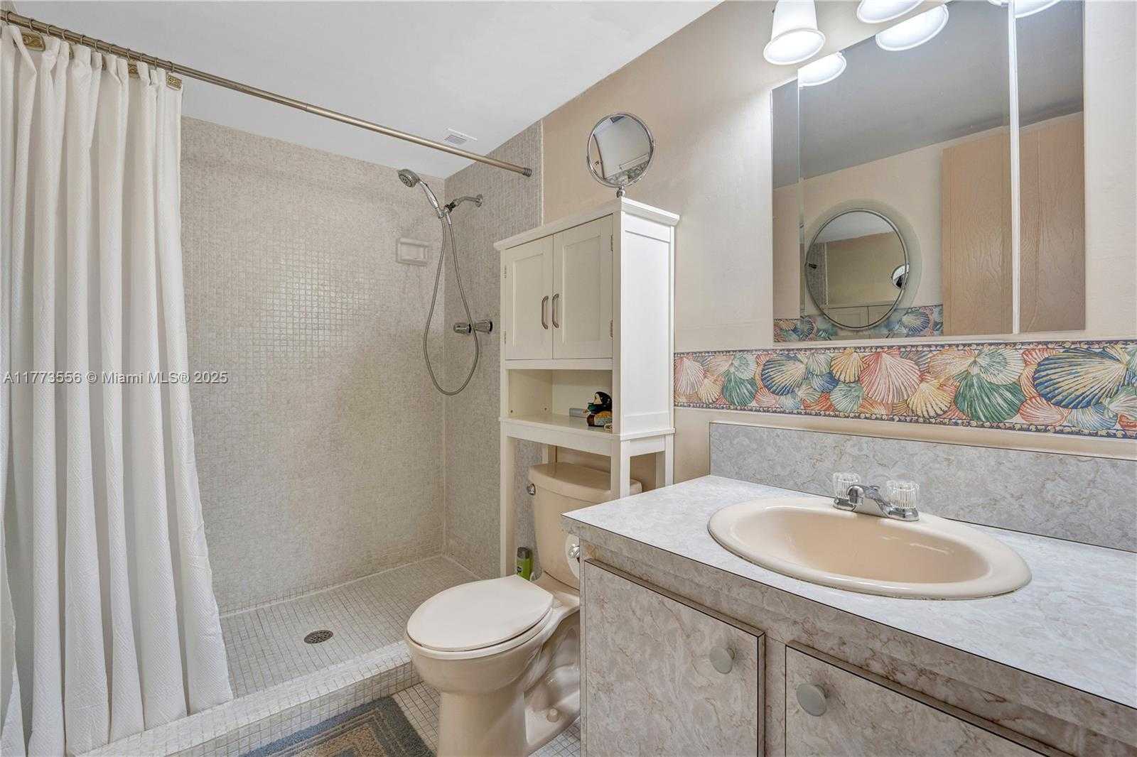 Small Image of 922 NORTH EAST 199TH ST #206, Miami Number 19