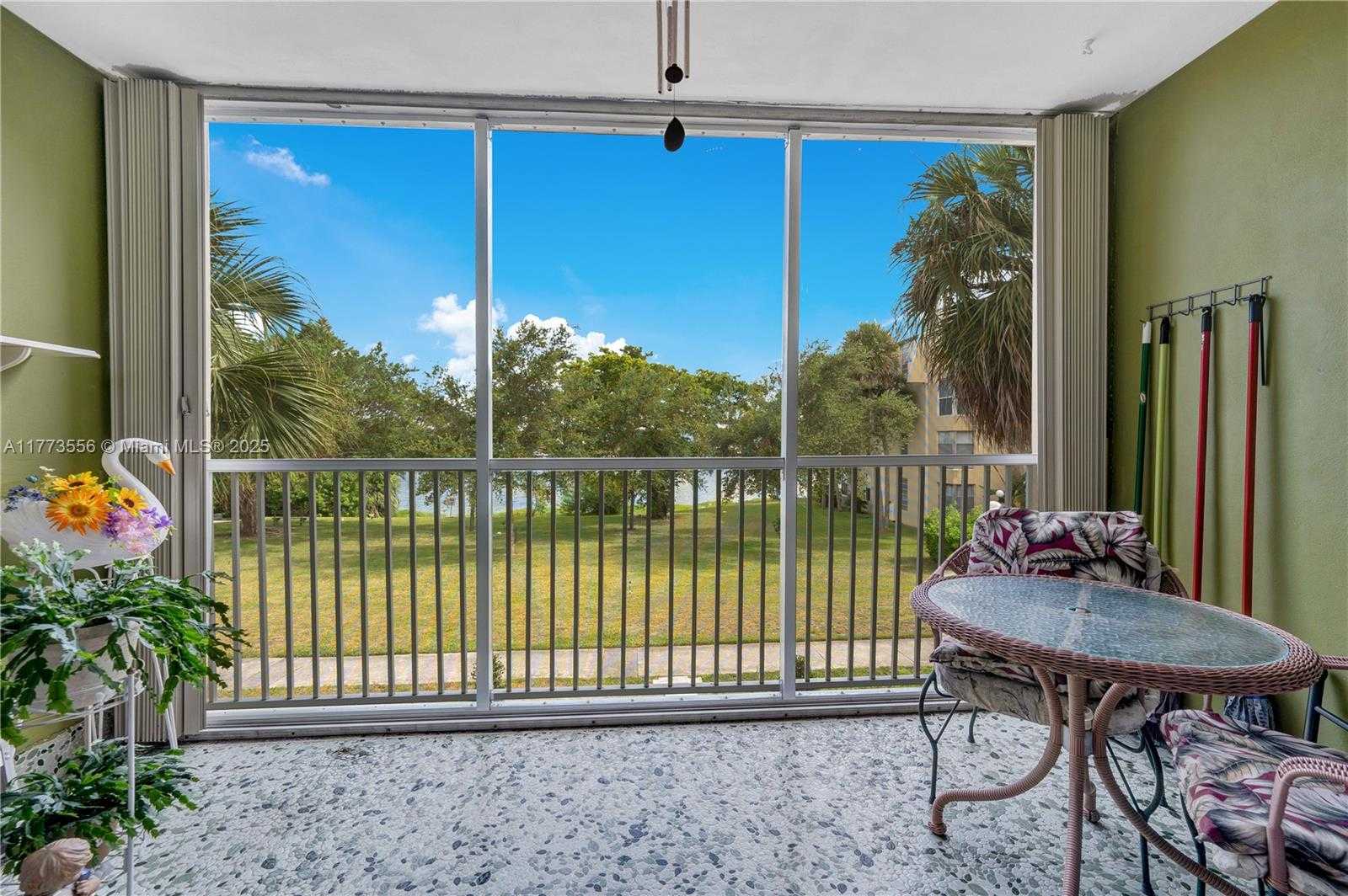 Small Image of 922 NORTH EAST 199TH ST #206, Miami Number 20