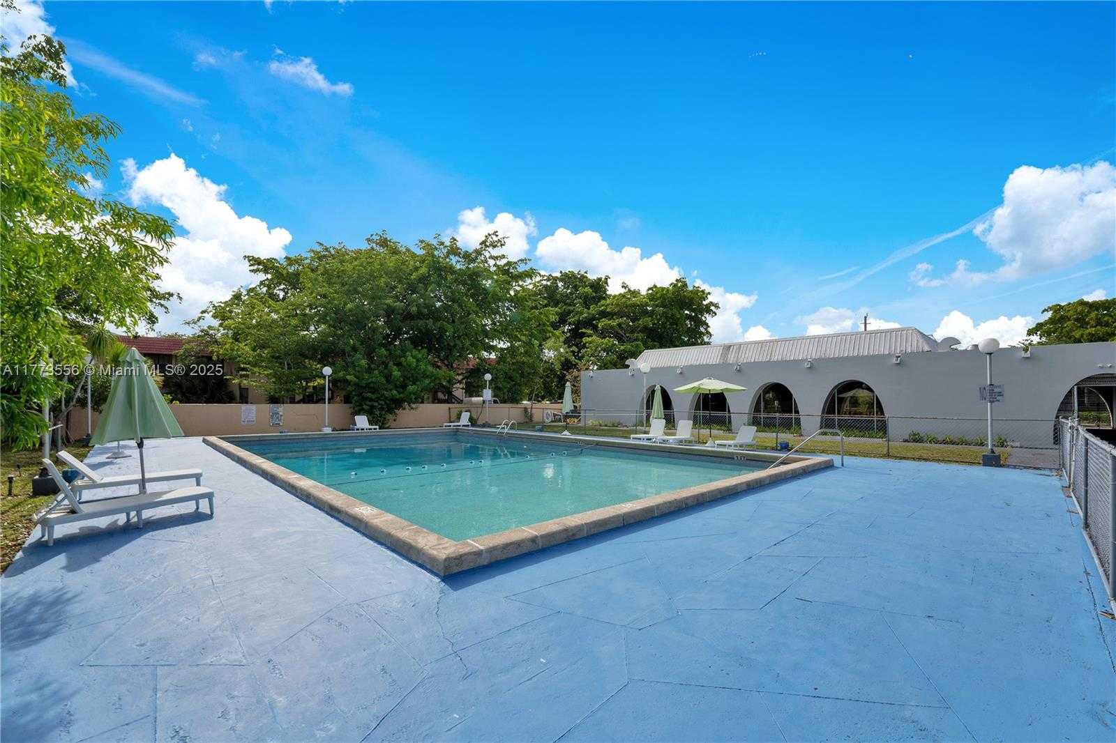 Small Image of 922 NORTH EAST 199TH ST #206, Miami Number 25