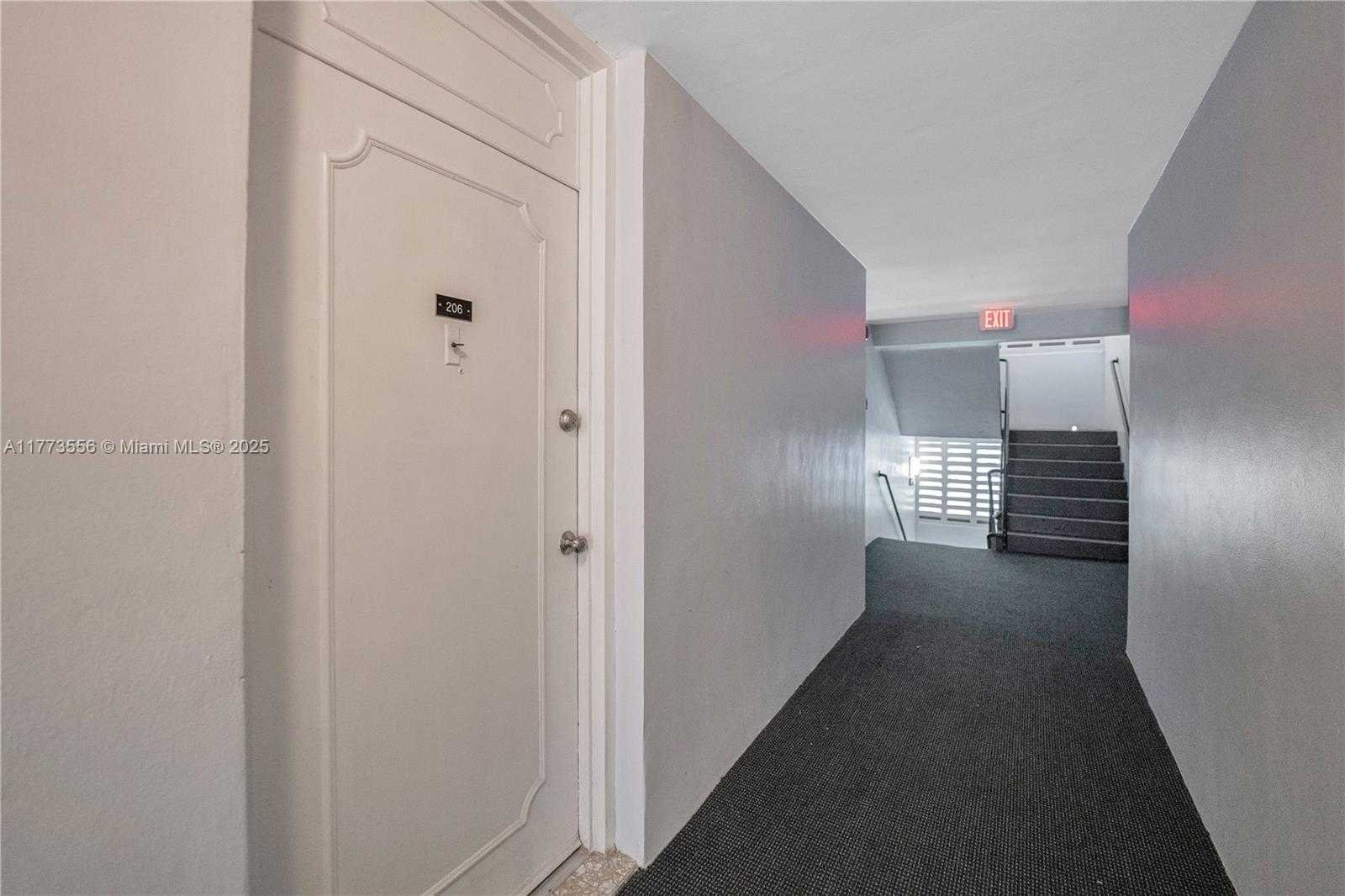 Small Image of 922 NORTH EAST 199TH ST #206, Miami Number 3