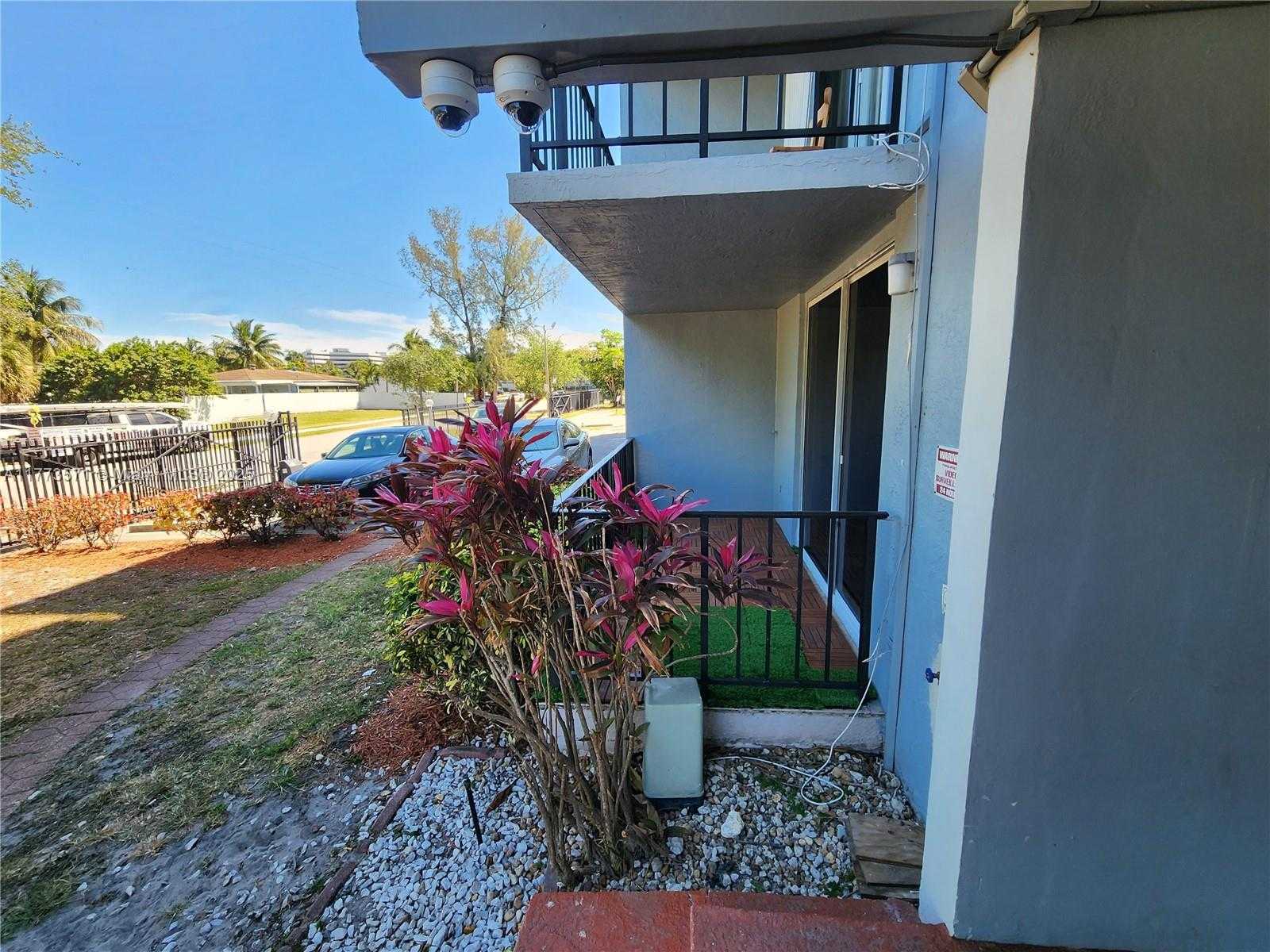 Small Image of 12500 NORTH EAST 15TH AVE #112, North Miami Number 31