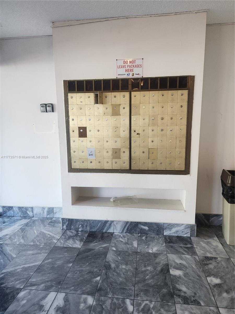 Small Image of 12500 NORTH EAST 15TH AVE #112, North Miami Number 4