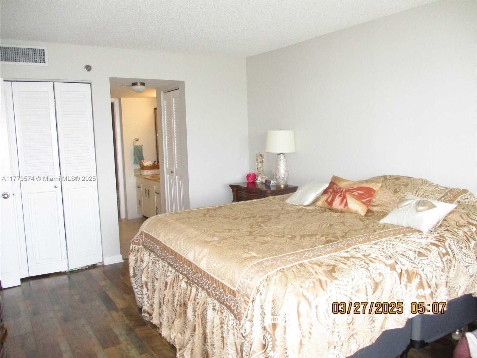 Small Image of 1300 SAINT CHARLES PL #PH6, Pembroke Pines Number 17