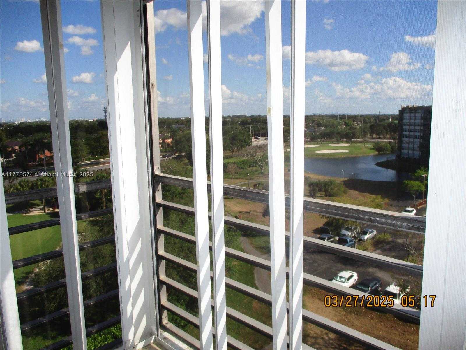 Small Image of 1300 SAINT CHARLES PL #PH6, Pembroke Pines Number 19