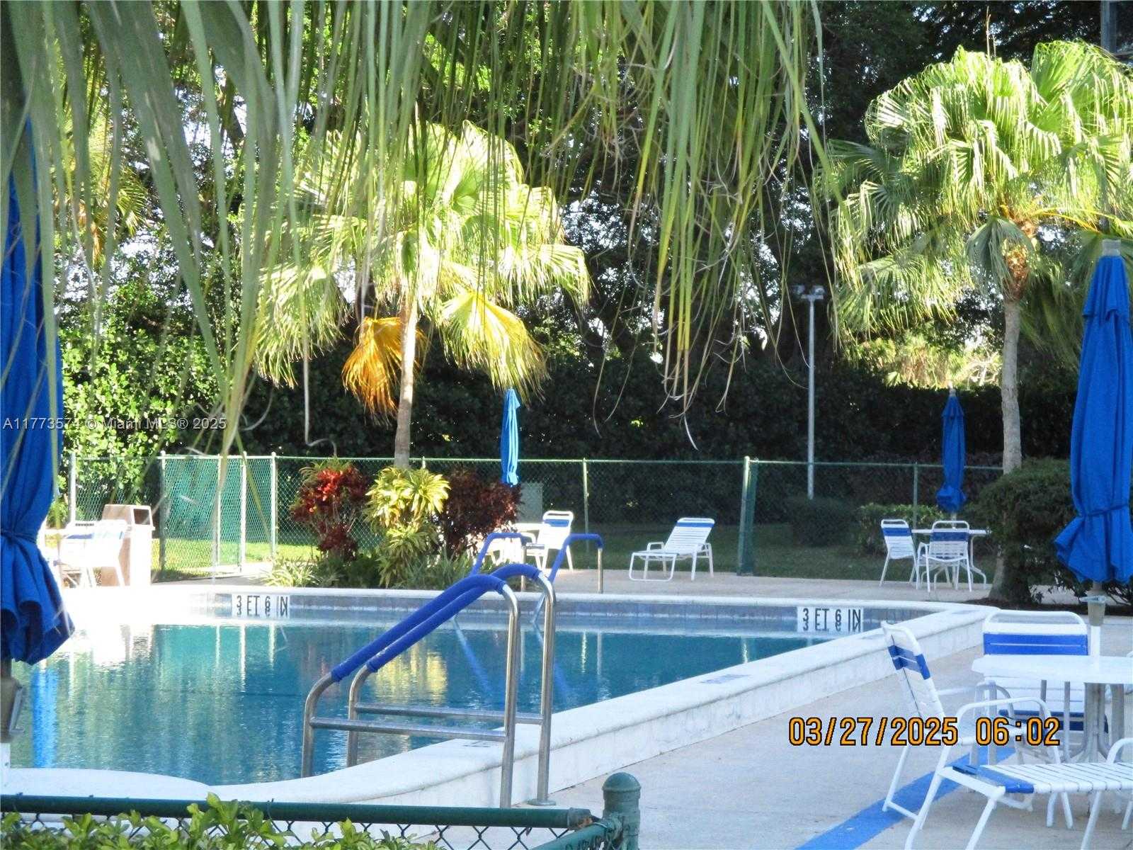 Small Image of 1300 SAINT CHARLES PL #PH6, Pembroke Pines Number 20