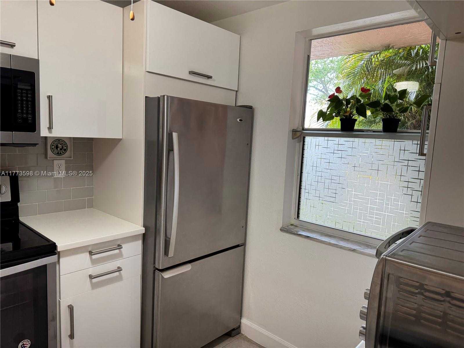 Small Image of 2786 NORTH WEST 104TH AVE #101, Sunrise Number 7