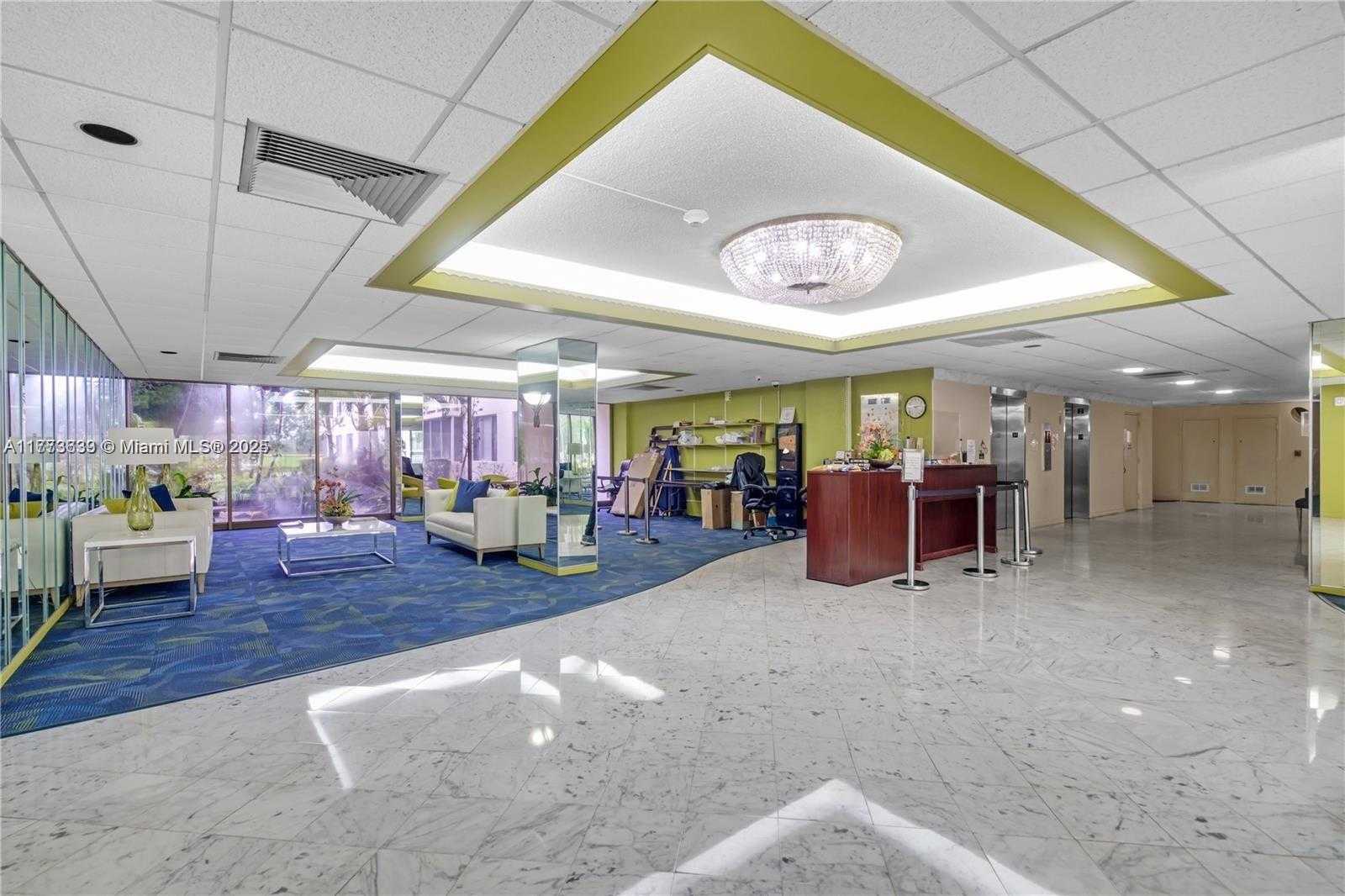 Small Image of 4330 HILLCREST DR #304, Hollywood Number 45