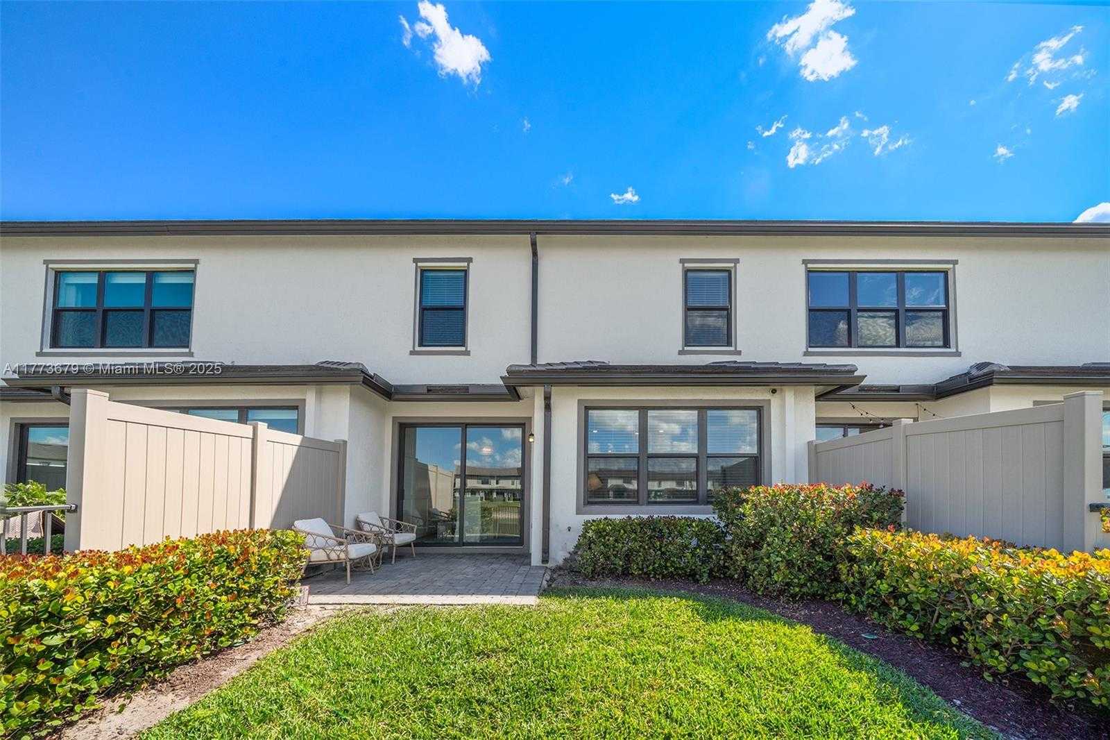 Small Image of 2193 APPLETON CIRCLE S, Oakland Park Number 13
