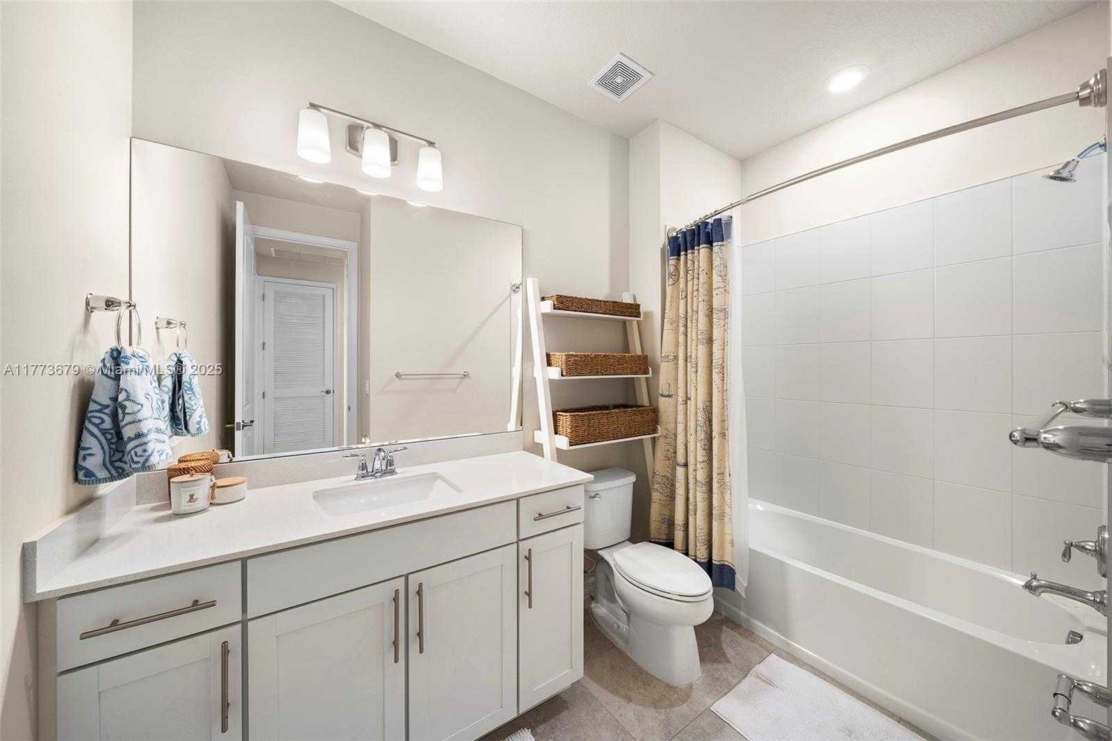 Small Image of 2193 APPLETON CIRCLE S, Oakland Park Number 25