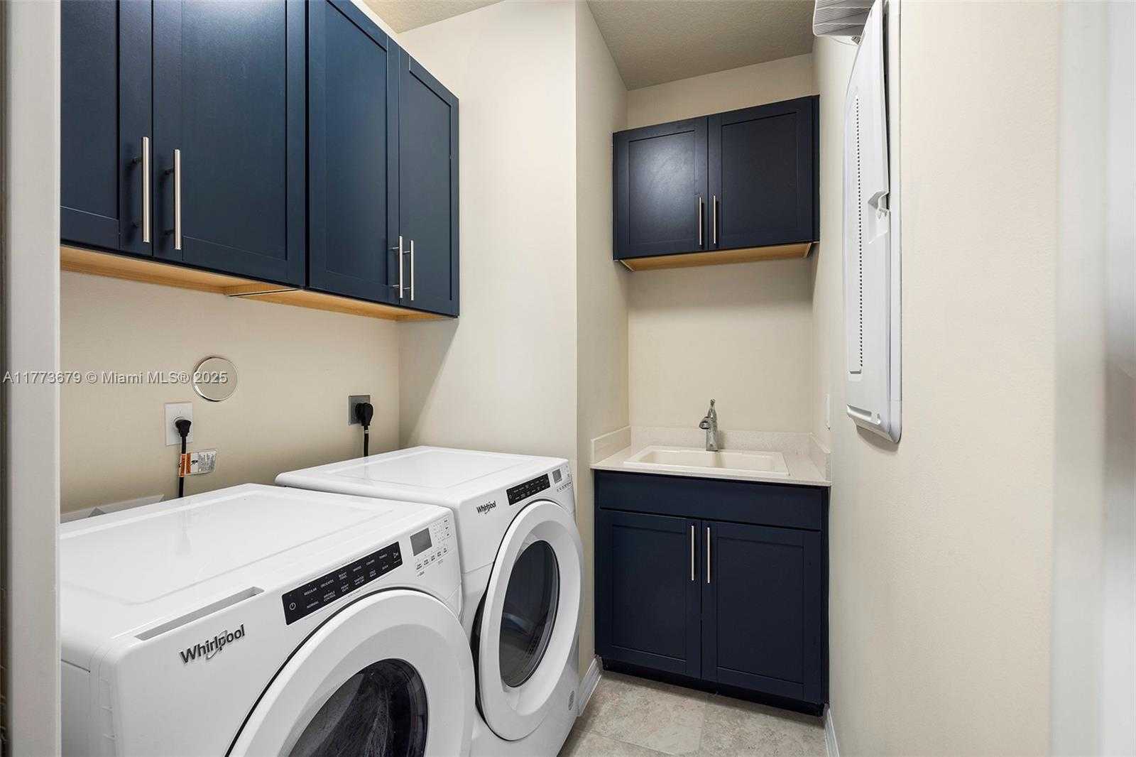 Small Image of 2193 APPLETON CIRCLE S, Oakland Park Number 26