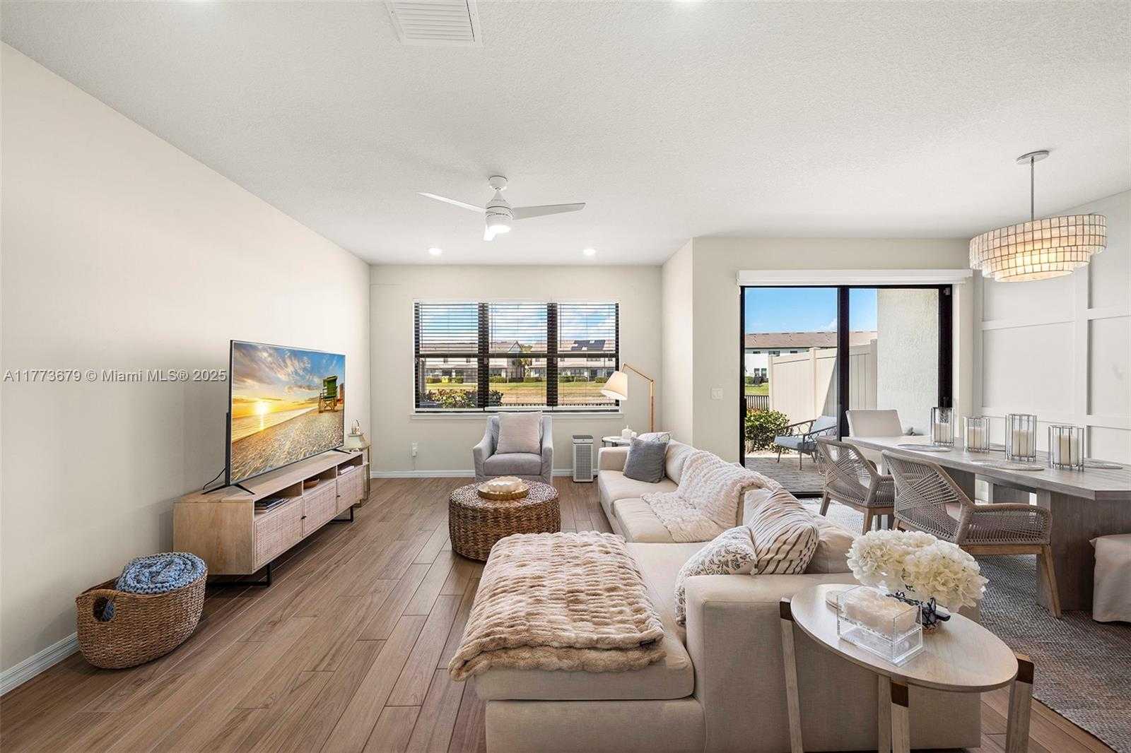 Small Image of 2193 APPLETON CIRCLE S, Oakland Park Number 4