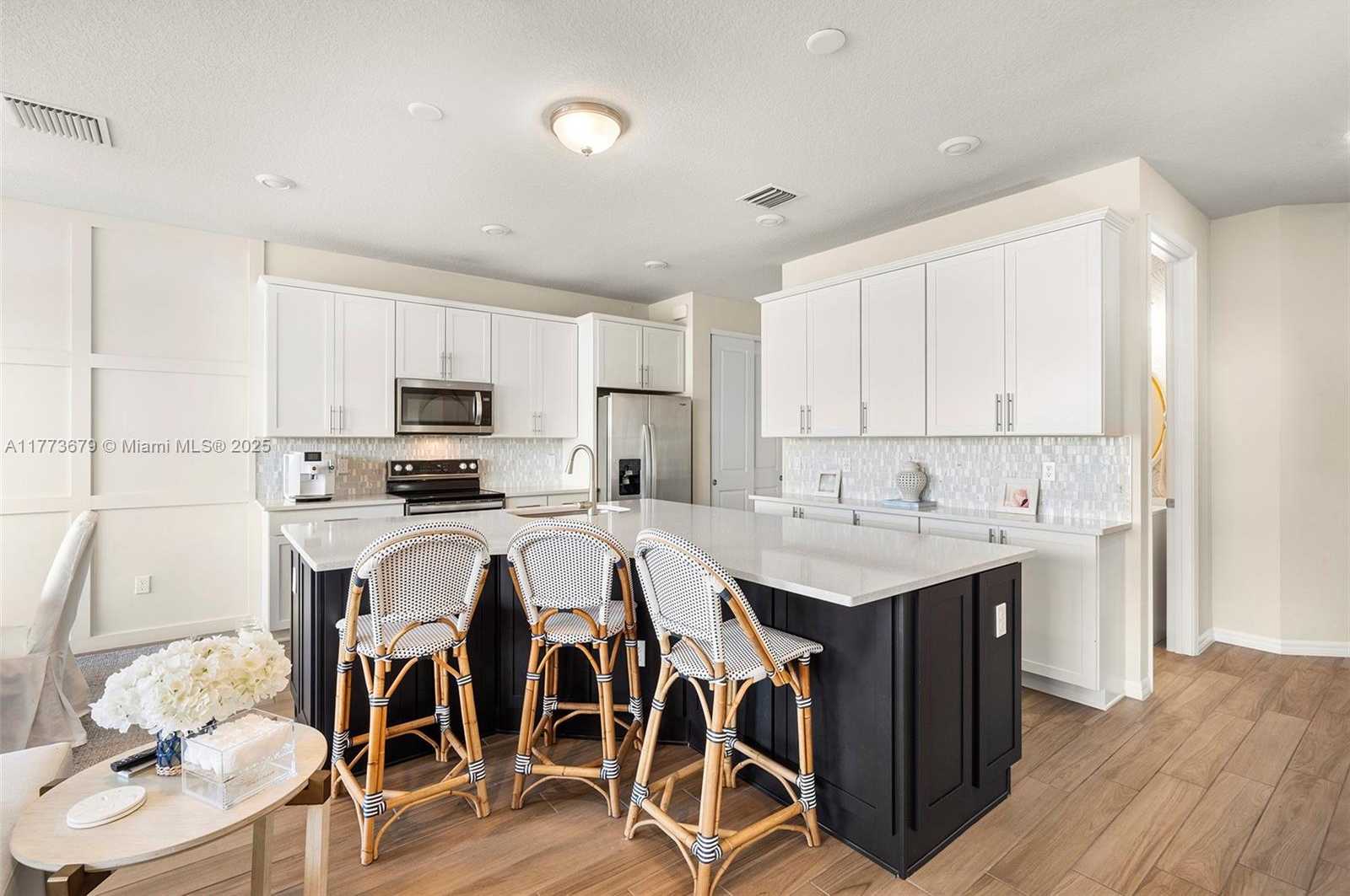 Small Image of 2193 APPLETON CIRCLE S, Oakland Park Number 7
