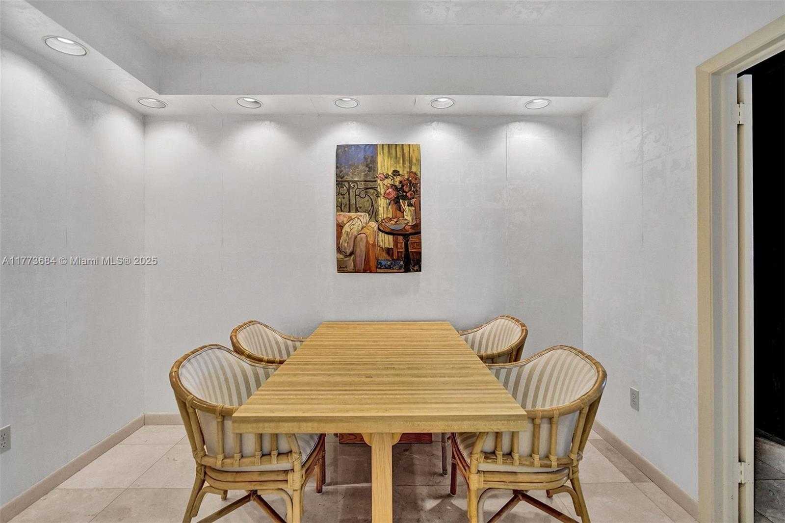 Small Image of 10175 COLLINS AVE #404, Bal Harbour Number 27