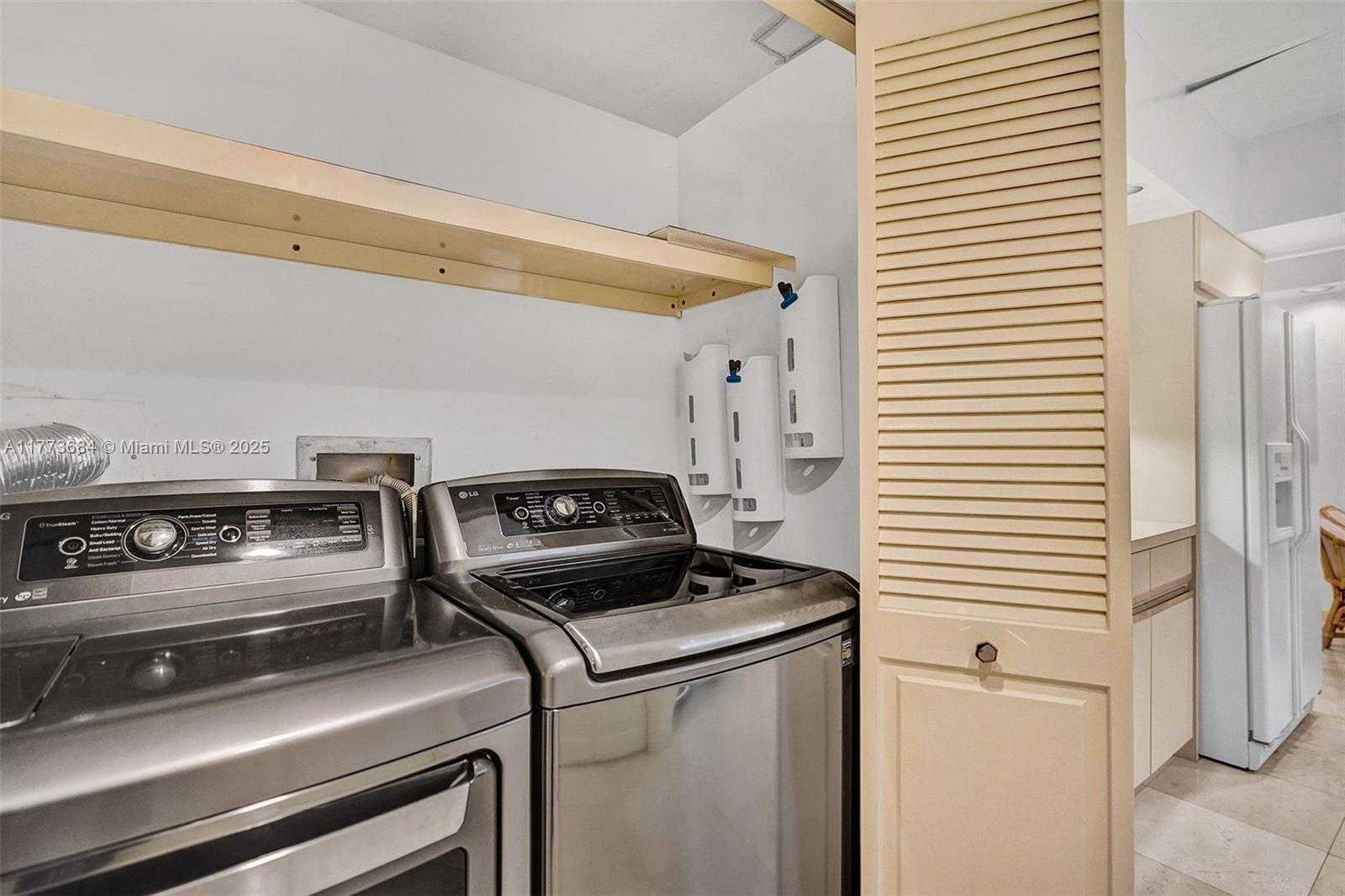 Small Image of 10175 COLLINS AVE #404, Bal Harbour Number 29