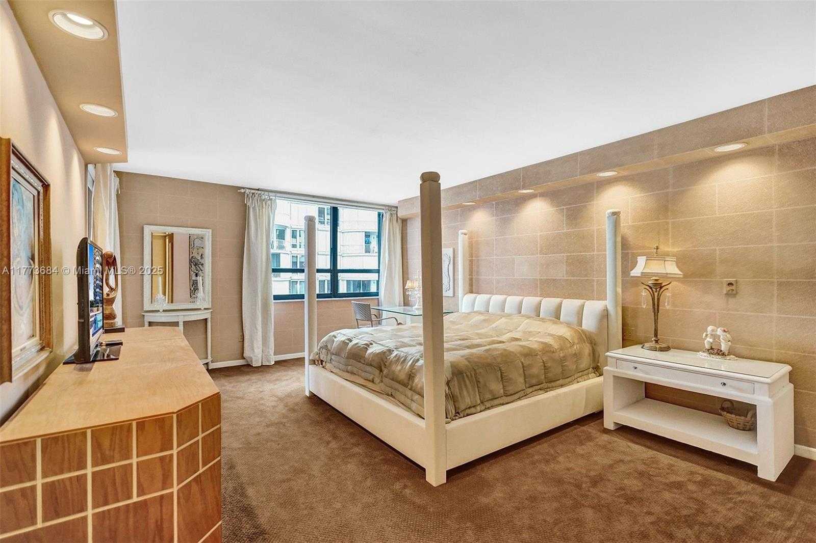 Small Image of 10175 COLLINS AVE #404, Bal Harbour Number 32