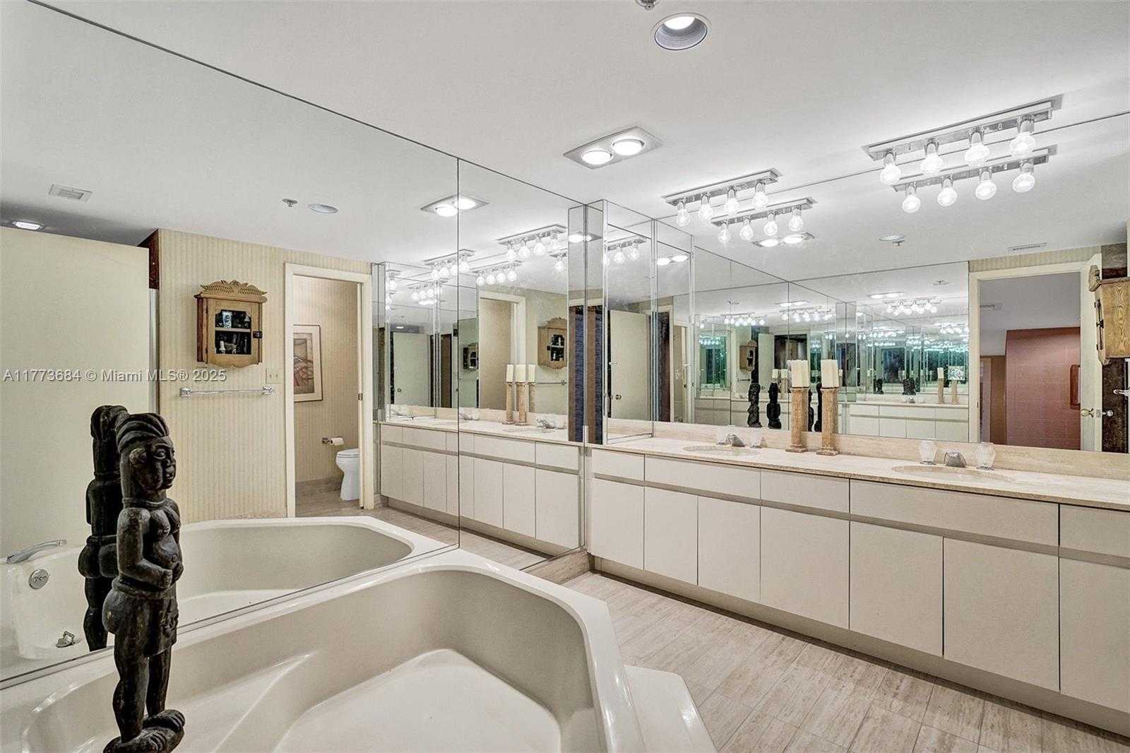 Small Image of 10175 COLLINS AVE #404, Bal Harbour Number 37