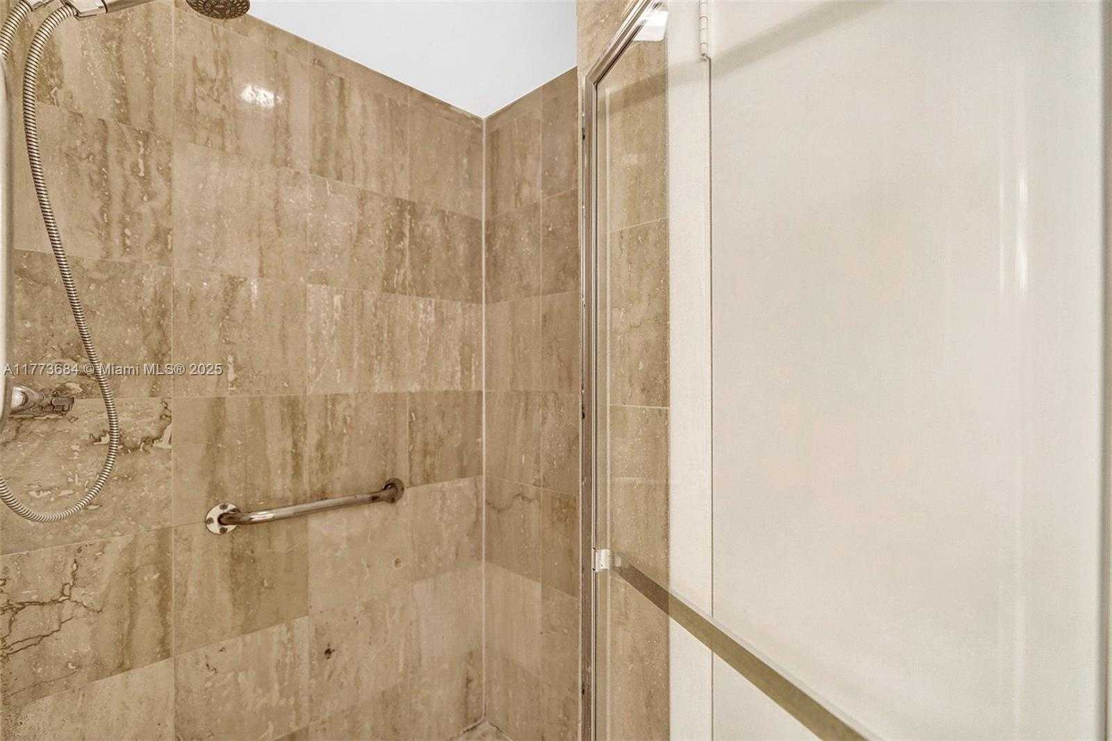 Small Image of 10175 COLLINS AVE #404, Bal Harbour Number 40
