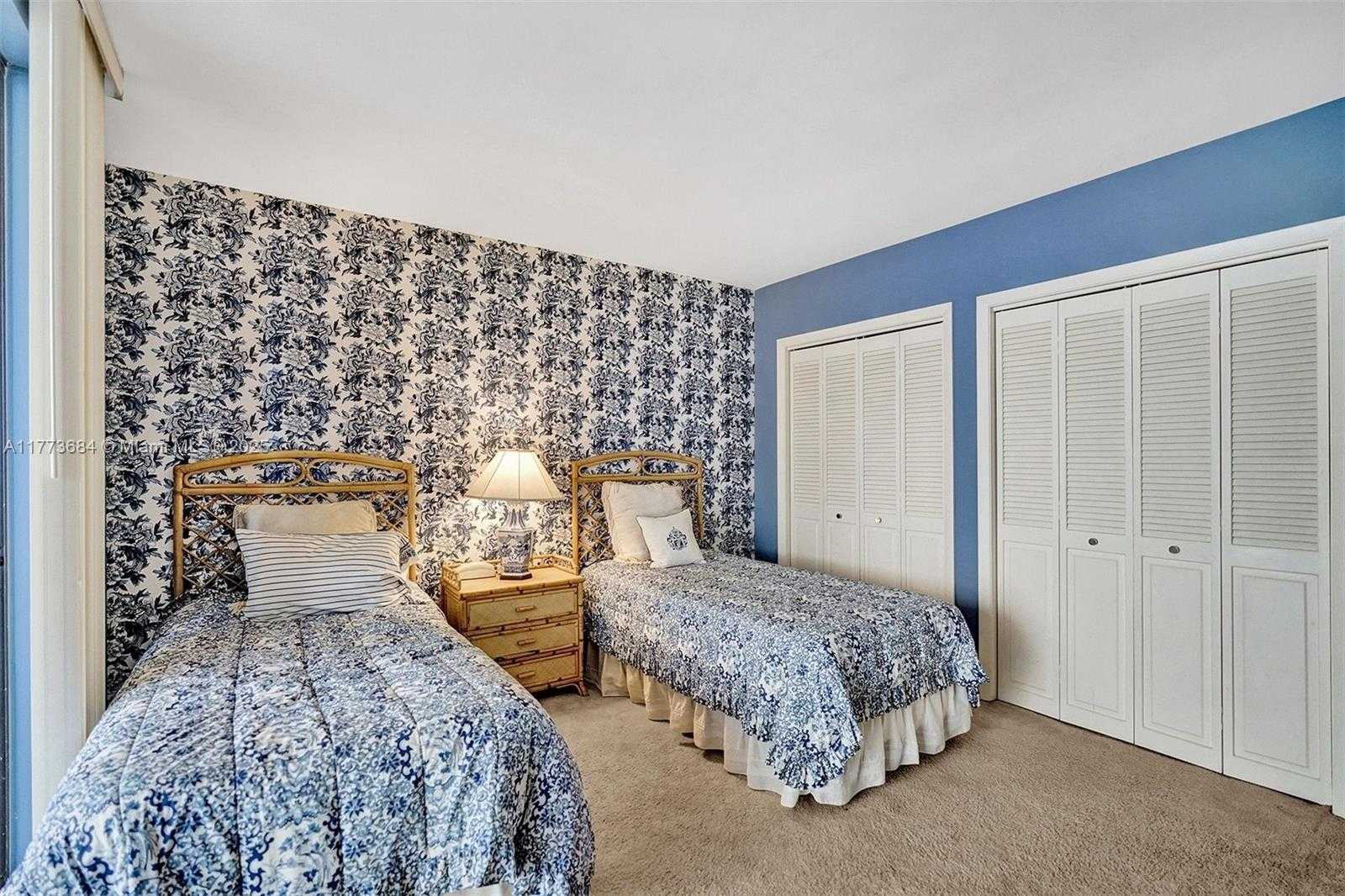 Small Image of 10175 COLLINS AVE #404, Bal Harbour Number 45