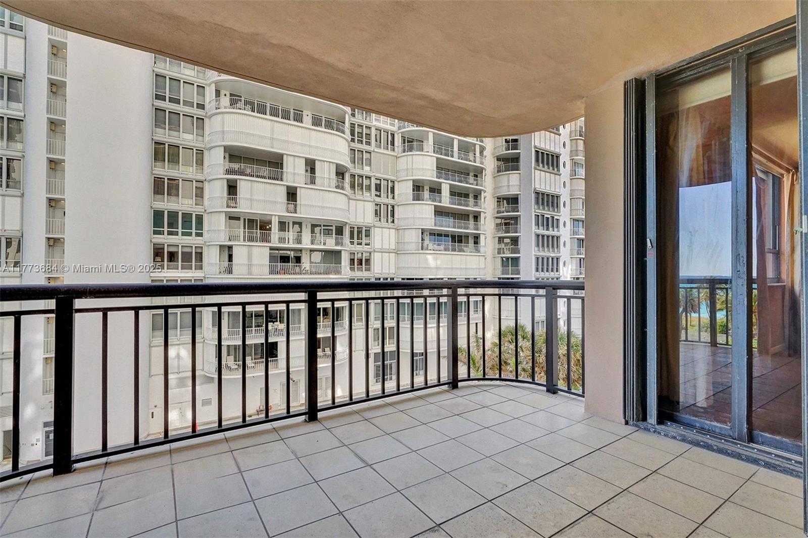 Small Image of 10175 COLLINS AVE #404, Bal Harbour Number 48