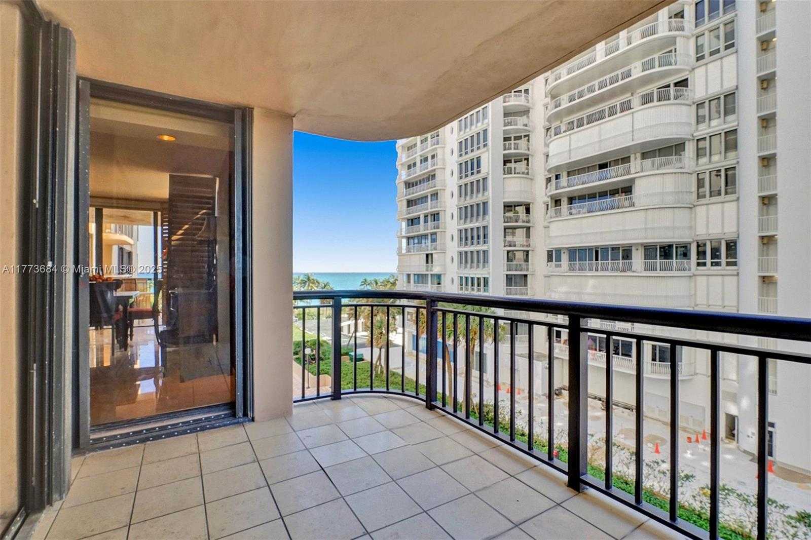 Small Image of 10175 COLLINS AVE #404, Bal Harbour Number 49