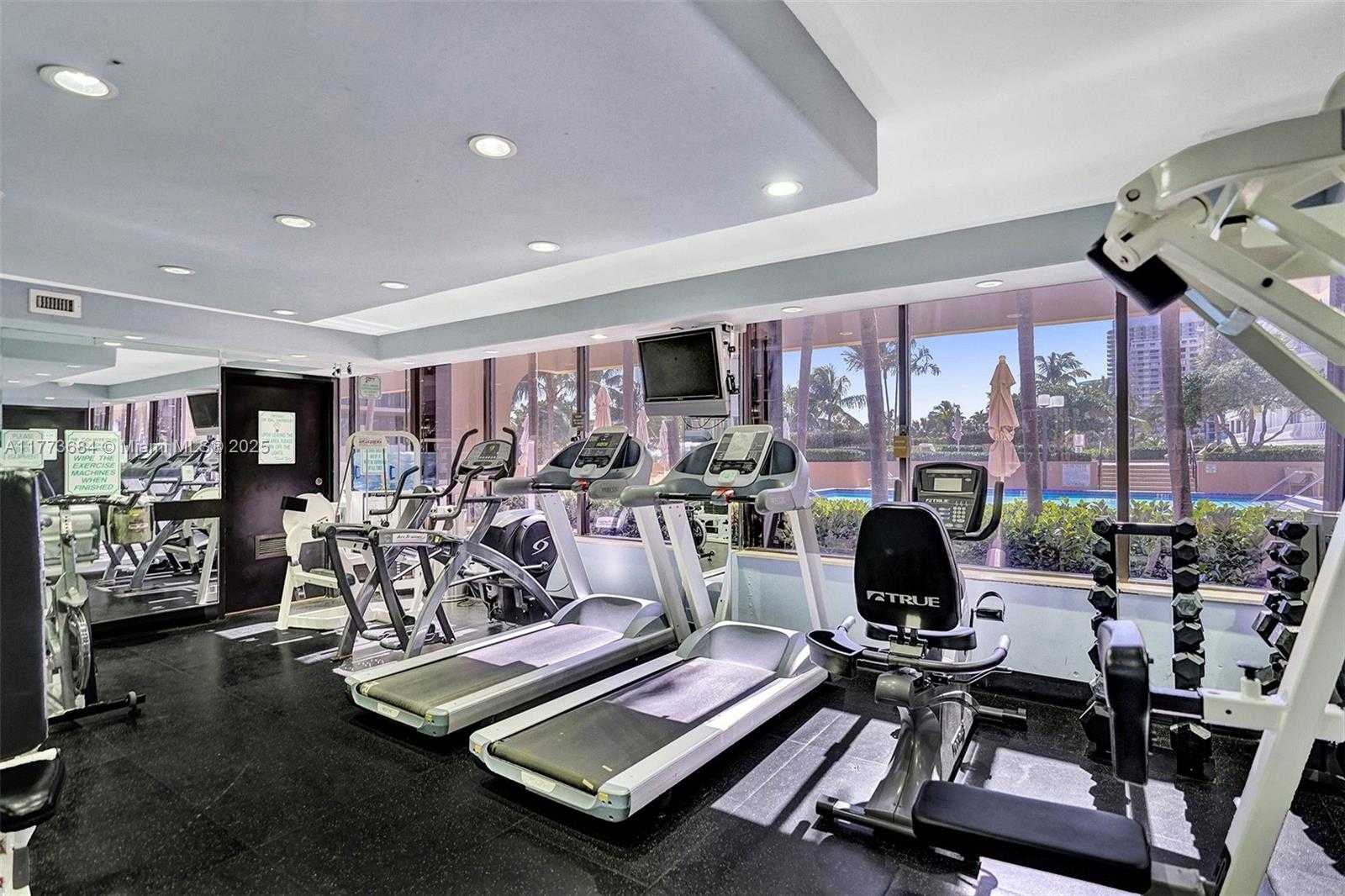 Small Image of 10175 COLLINS AVE #404, Bal Harbour Number 59