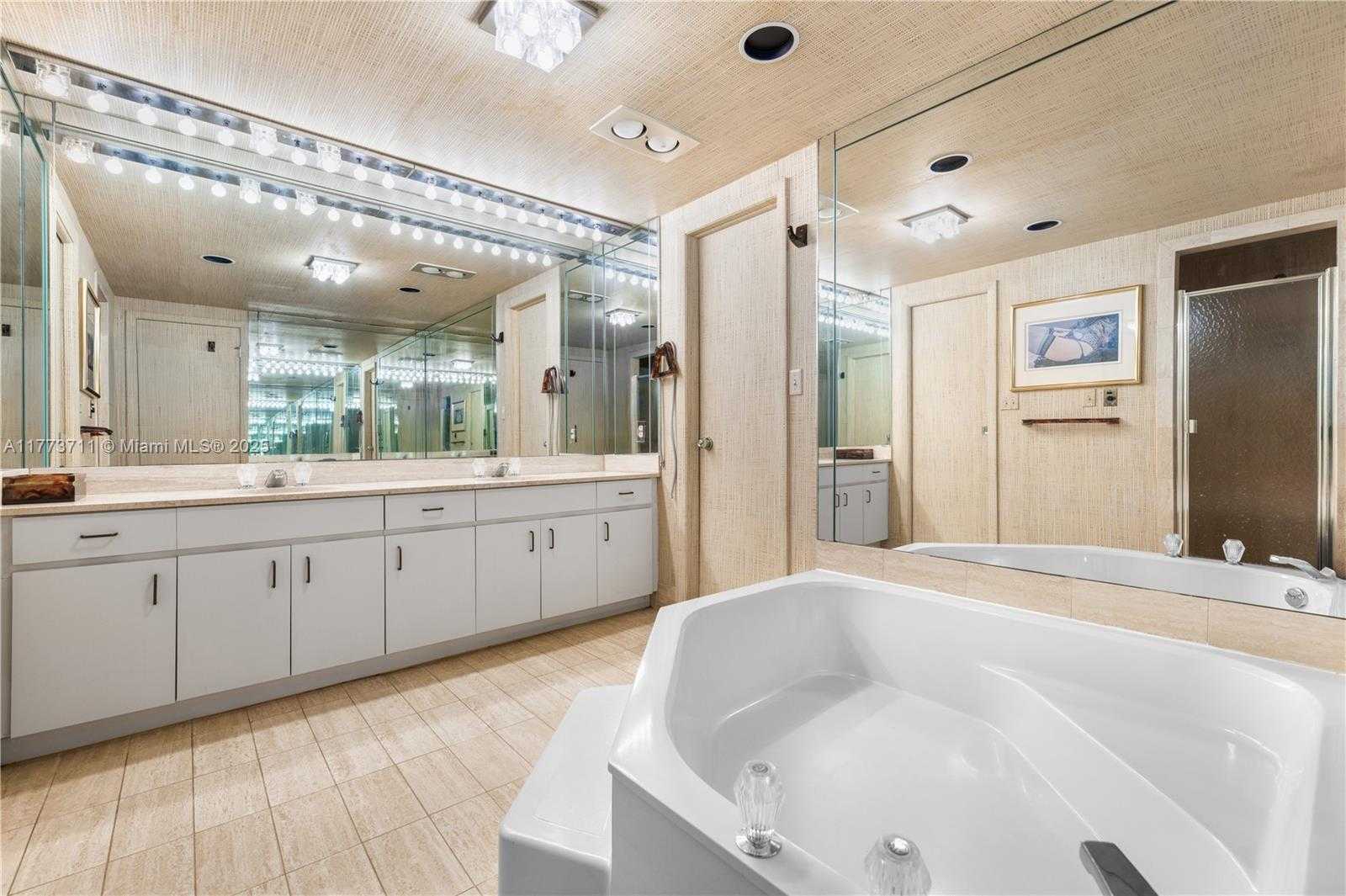 Small Image of 10175 COLLINS AVE #Doubl1401/1402(4706 sqft), Bal Harbour Number 22