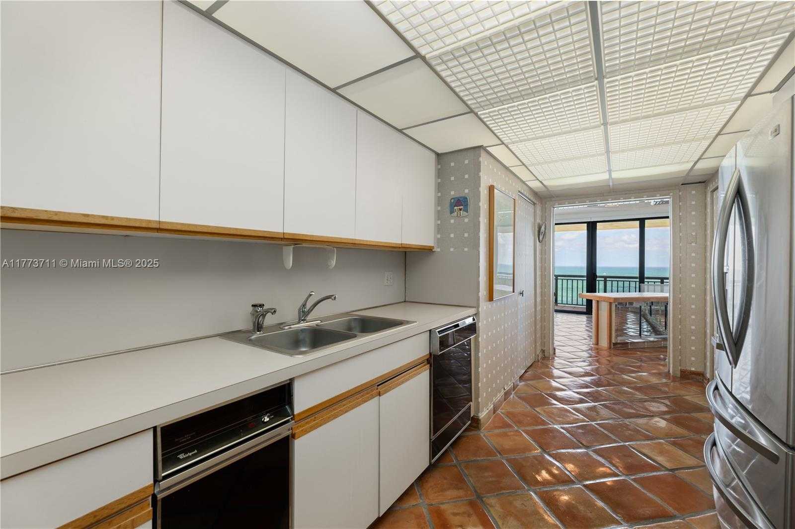 Small Image of 10175 COLLINS AVE #Doubl1401/1402(4706 sqft), Bal Harbour Number 31