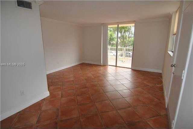 Small Image of 1801 SOUTH TREASURE DR #214, North Bay Village Number 2