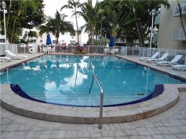 Small Image of 1801 SOUTH TREASURE DR #214, North Bay Village Number 23