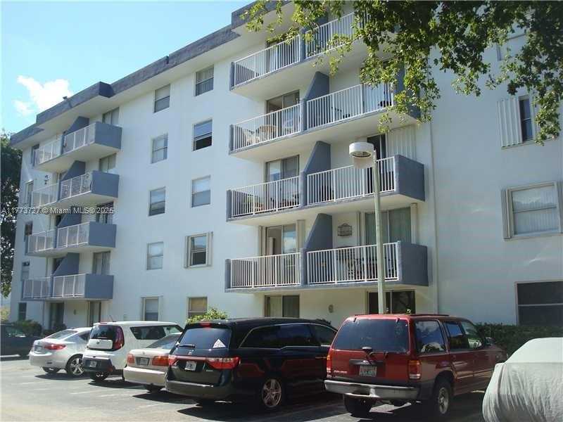 Small Image of 1801 SOUTH TREASURE DR #214, North Bay Village Number 33