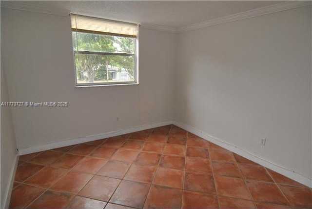 Small Image of 1801 SOUTH TREASURE DR #214, North Bay Village Number 5