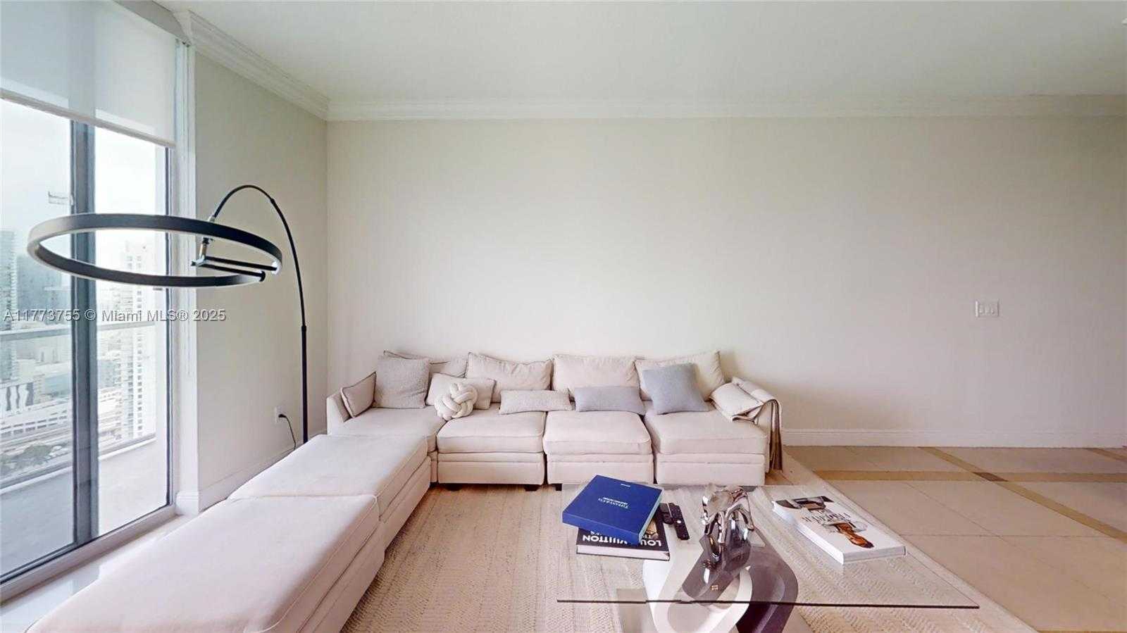 Small Image of 185 SOUTH WEST 7TH ST #4201, Miami Number 7