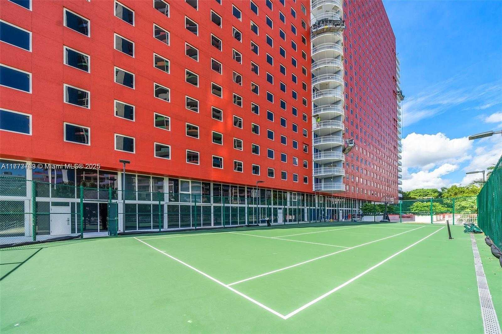 Small Image of 1627 BRICKELL AVE #2006, Miami Number 11