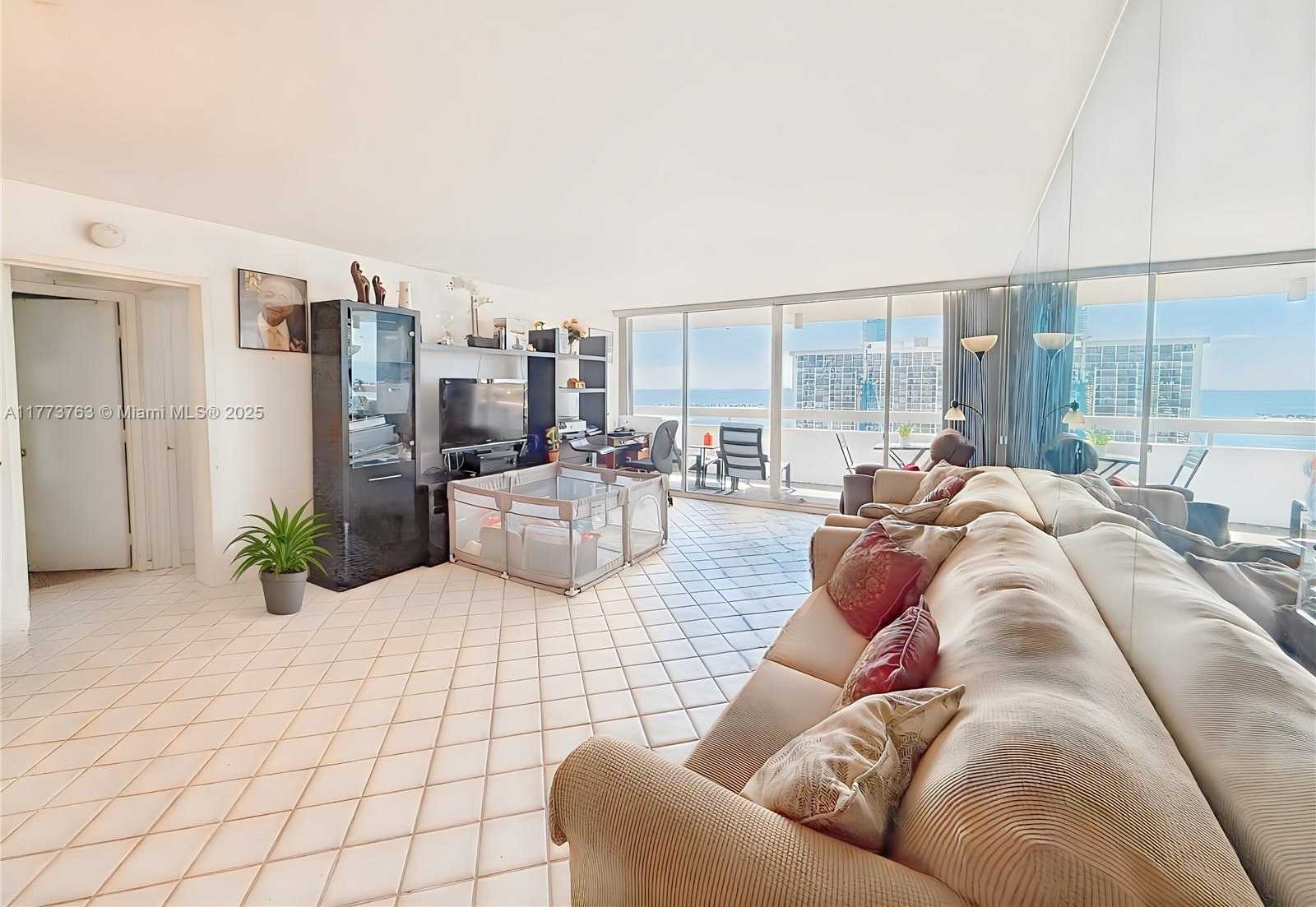 Small Image of 1627 BRICKELL AVE #2006, Miami Number 6