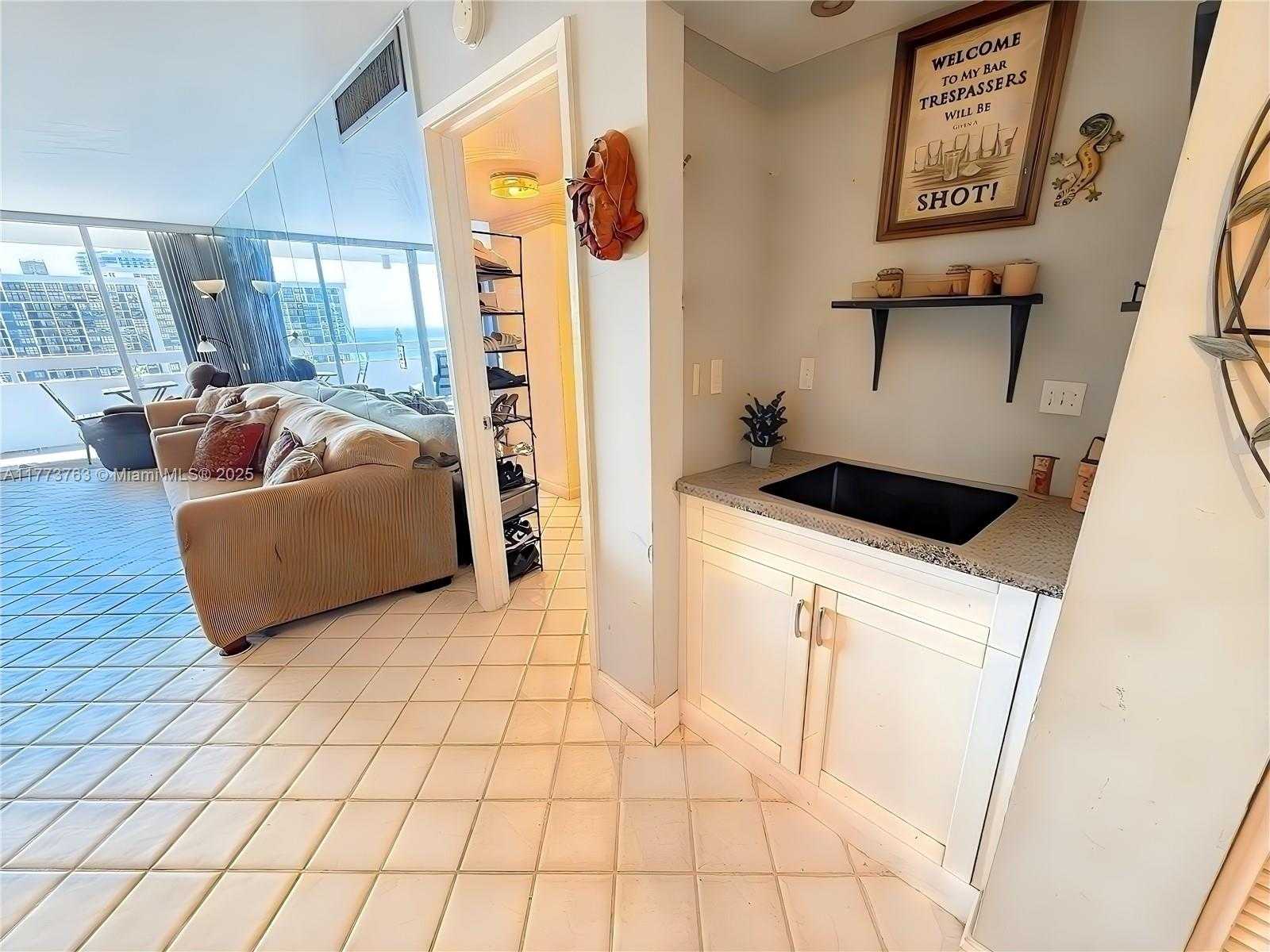 Small Image of 1627 BRICKELL AVE #2006, Miami Number 8