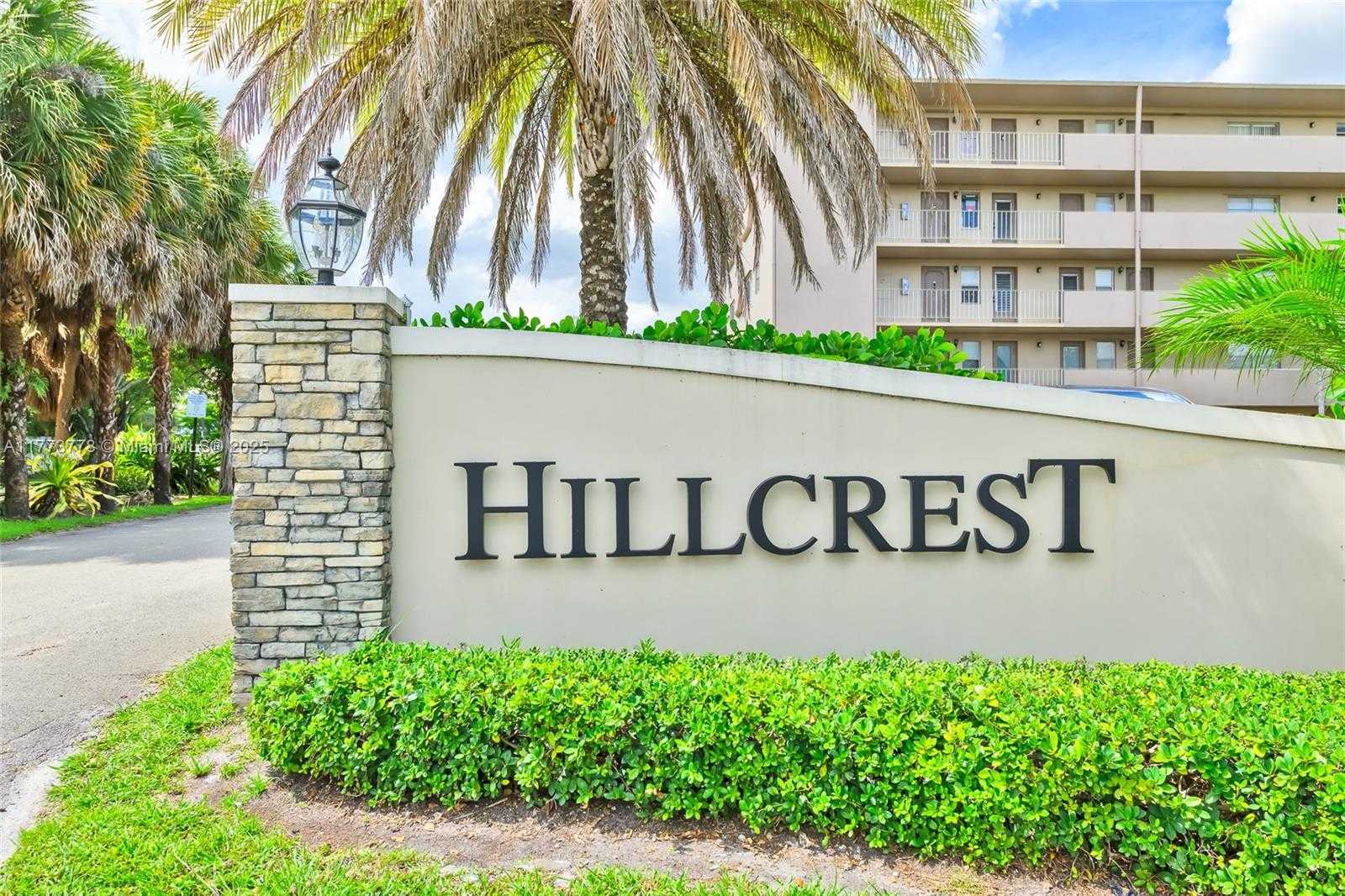 Small Image of 1201 HILLCREST CT #204, Hollywood Number 2