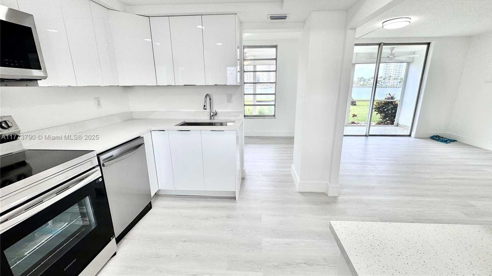 Small Image of 2999 POINT EAST DR #C101, Aventura Number 25