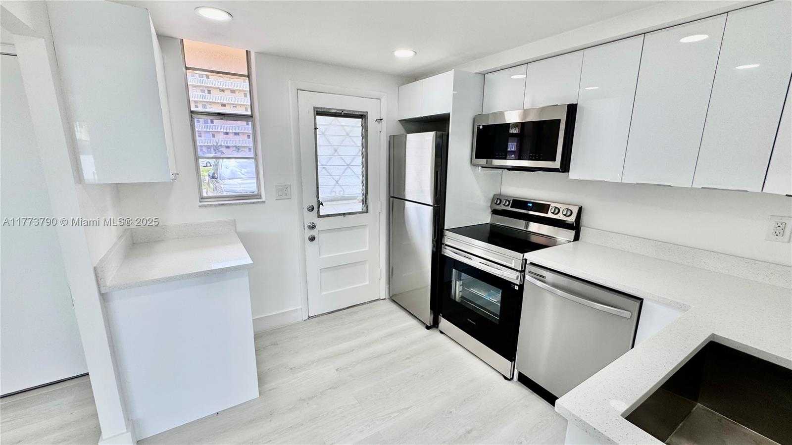 Small Image of 2999 POINT EAST DR #C101, Aventura Number 26