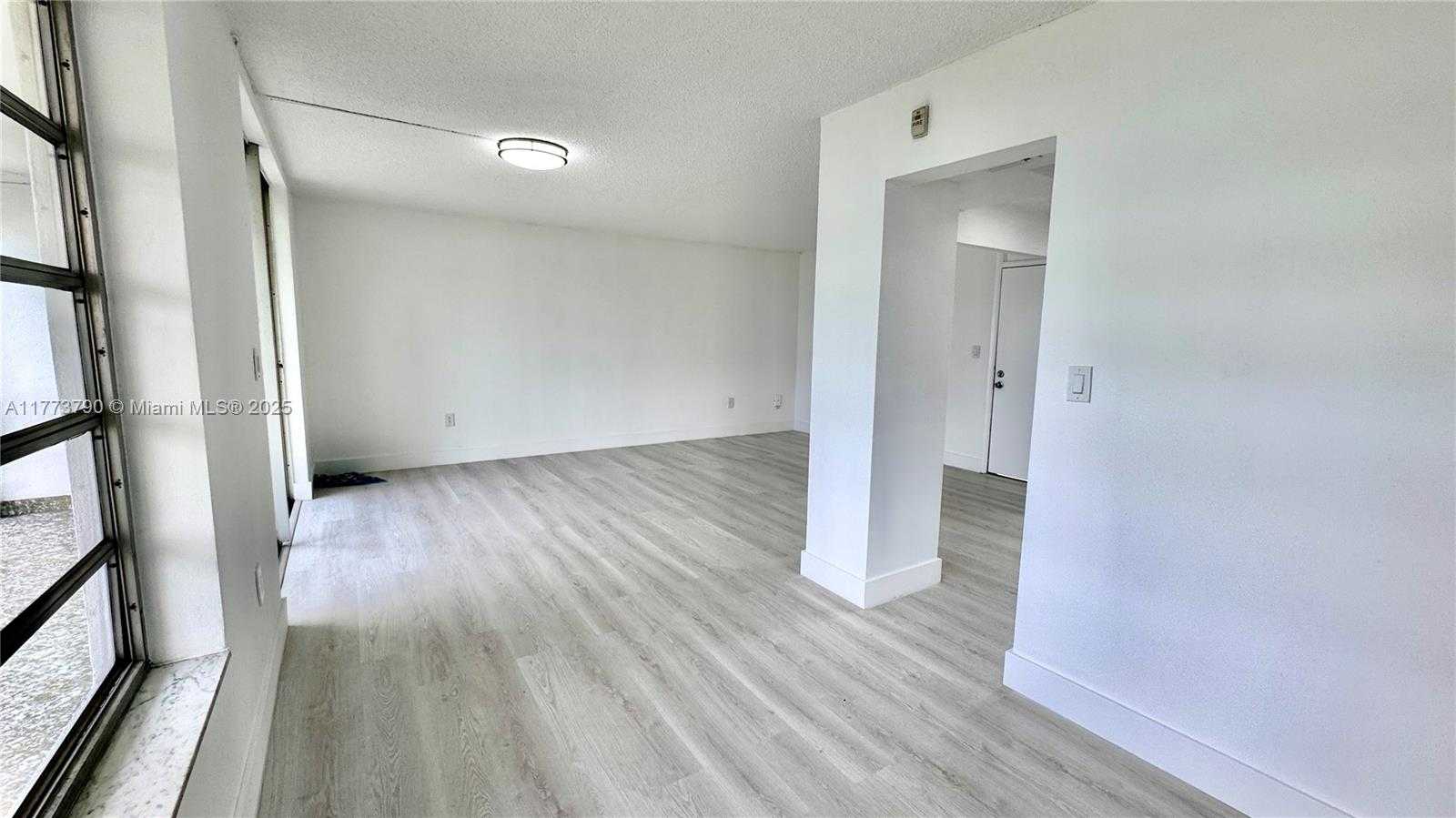 Small Image of 2999 POINT EAST DR #C101, Aventura Number 5
