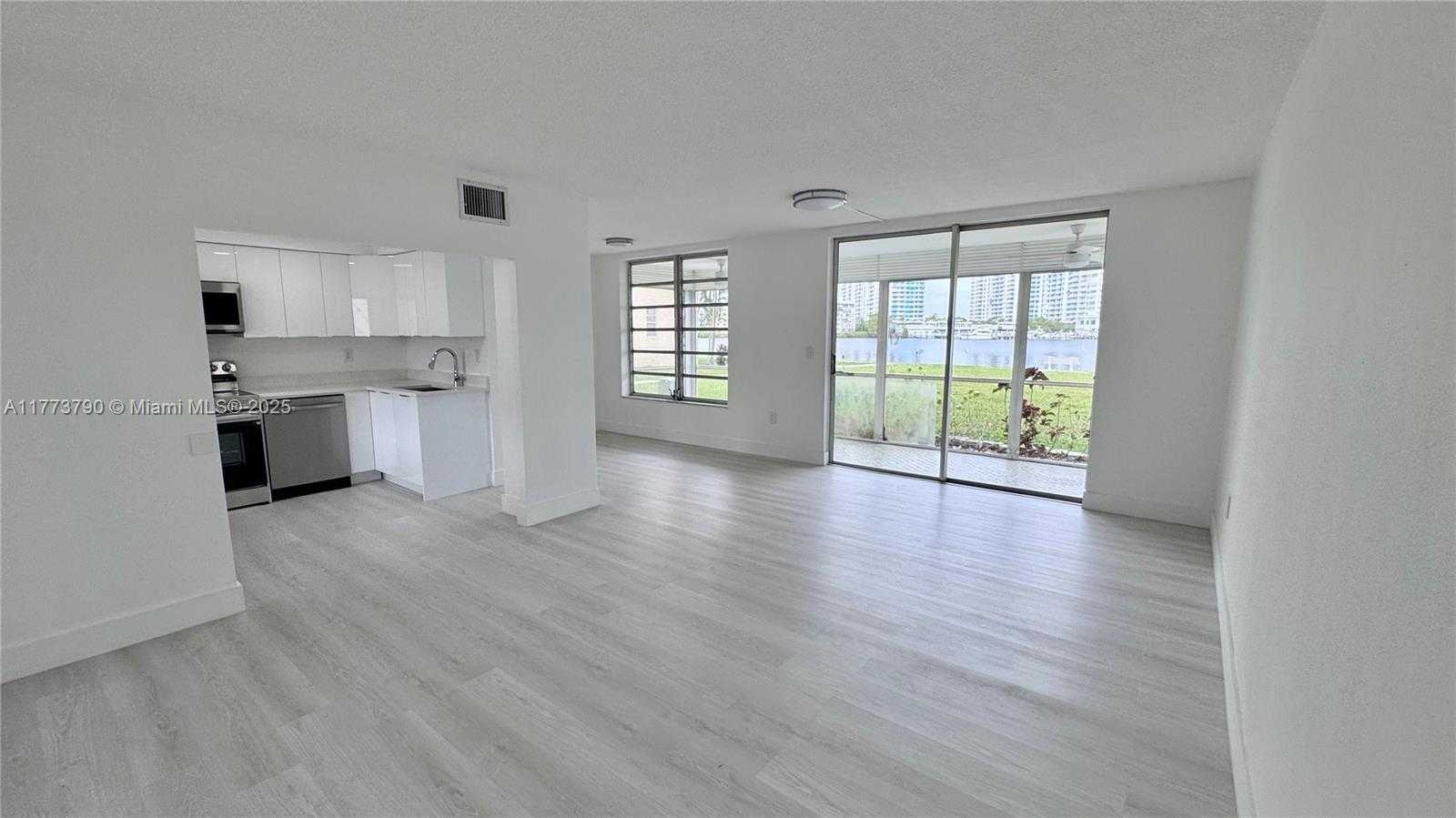 Small Image of 2999 POINT EAST DR #C101, Aventura Number 6