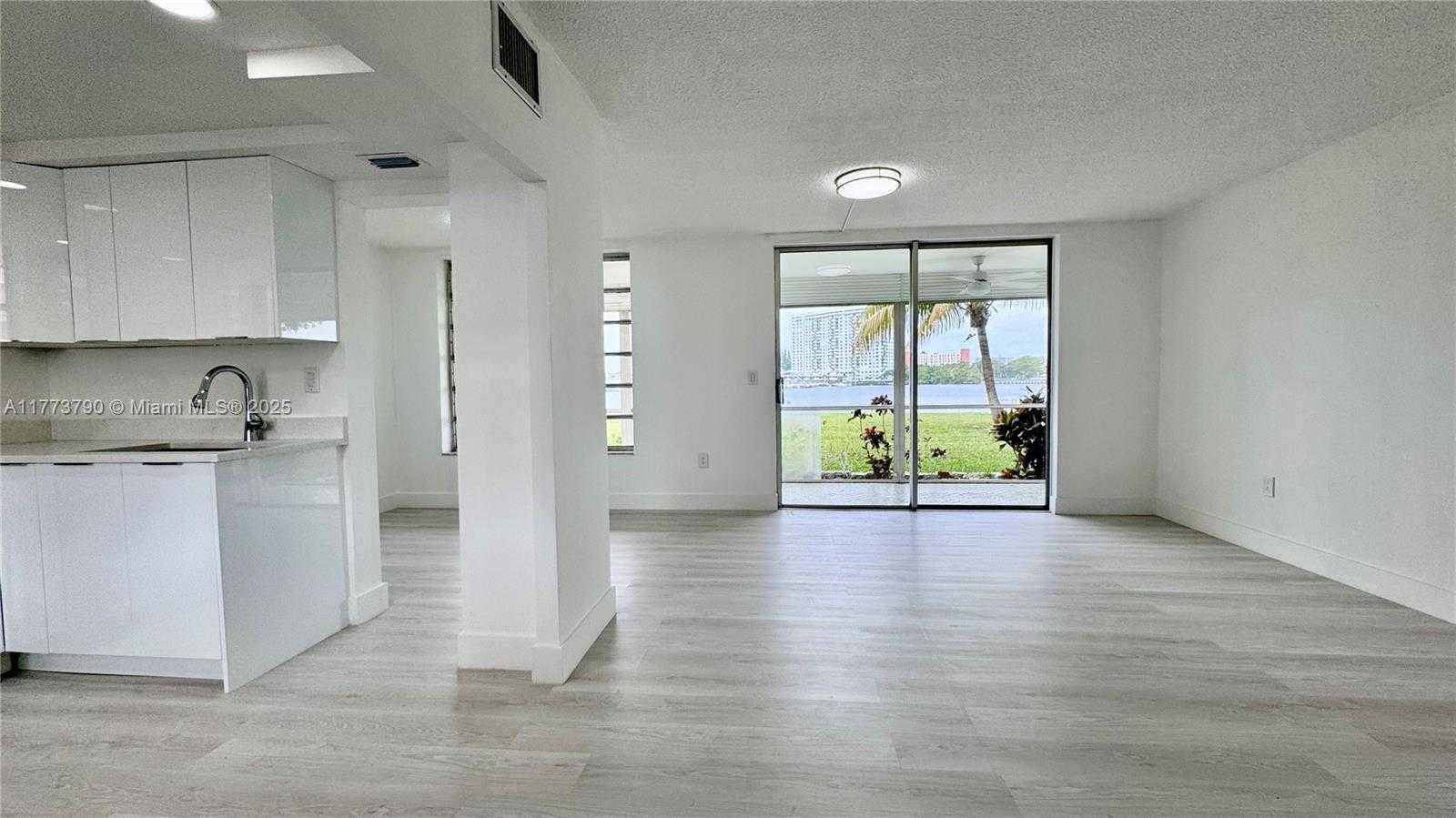 Small Image of 2999 POINT EAST DR #C101, Aventura Number 8