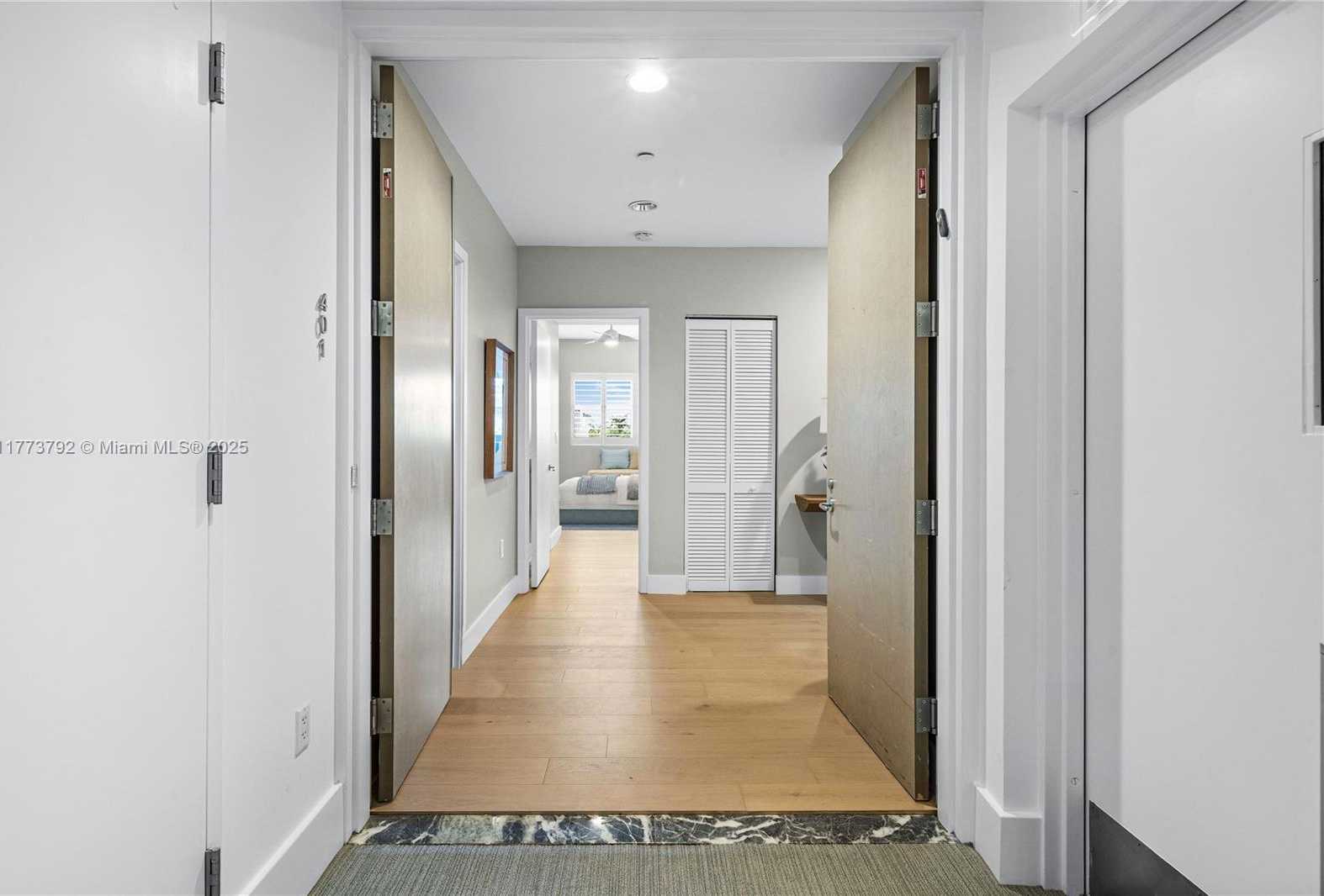 Small Image of 6103 AQUA AVE #401, Miami Beach Number 2