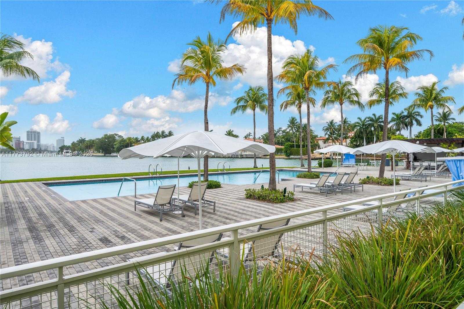 Small Image of 6103 AQUA AVE #401, Miami Beach Number 33