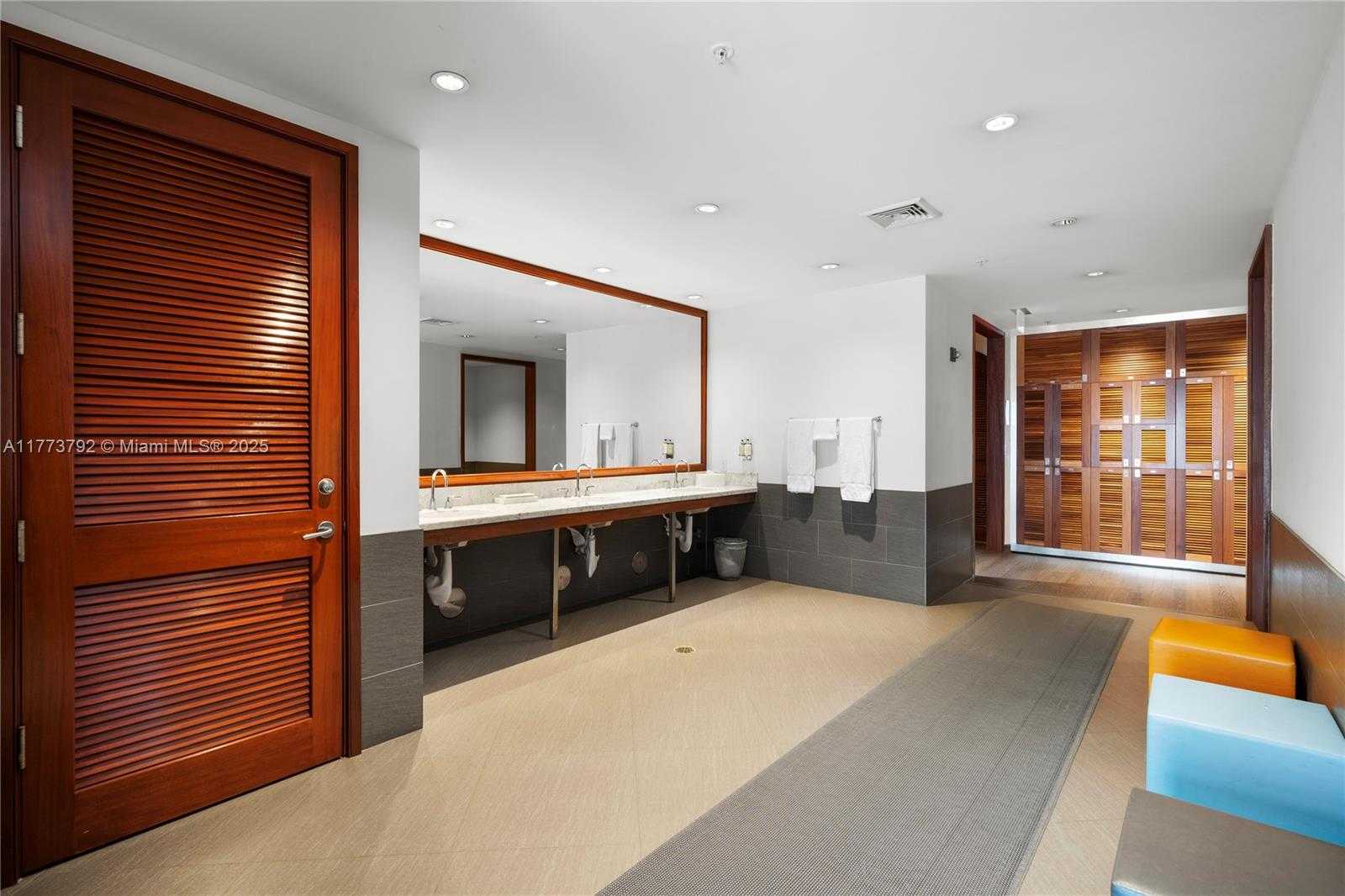 Small Image of 6103 AQUA AVE #401, Miami Beach Number 49