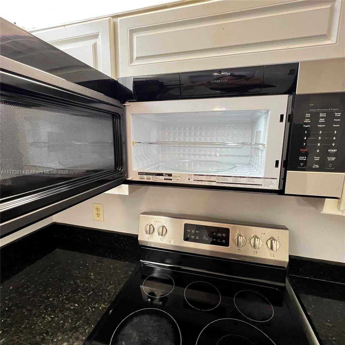 Small Image of 9273 SOUTH WEST 8TH ST #308, Boca Raton Number 5