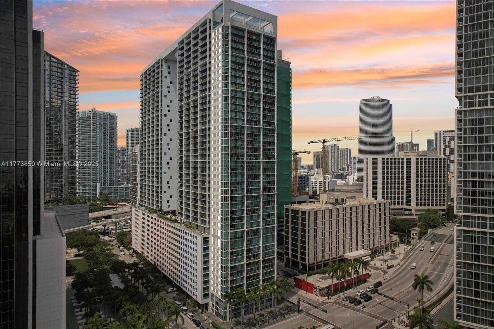 Small Image of 55 SOUTH EAST 6TH ST #1608, Miami Number 22